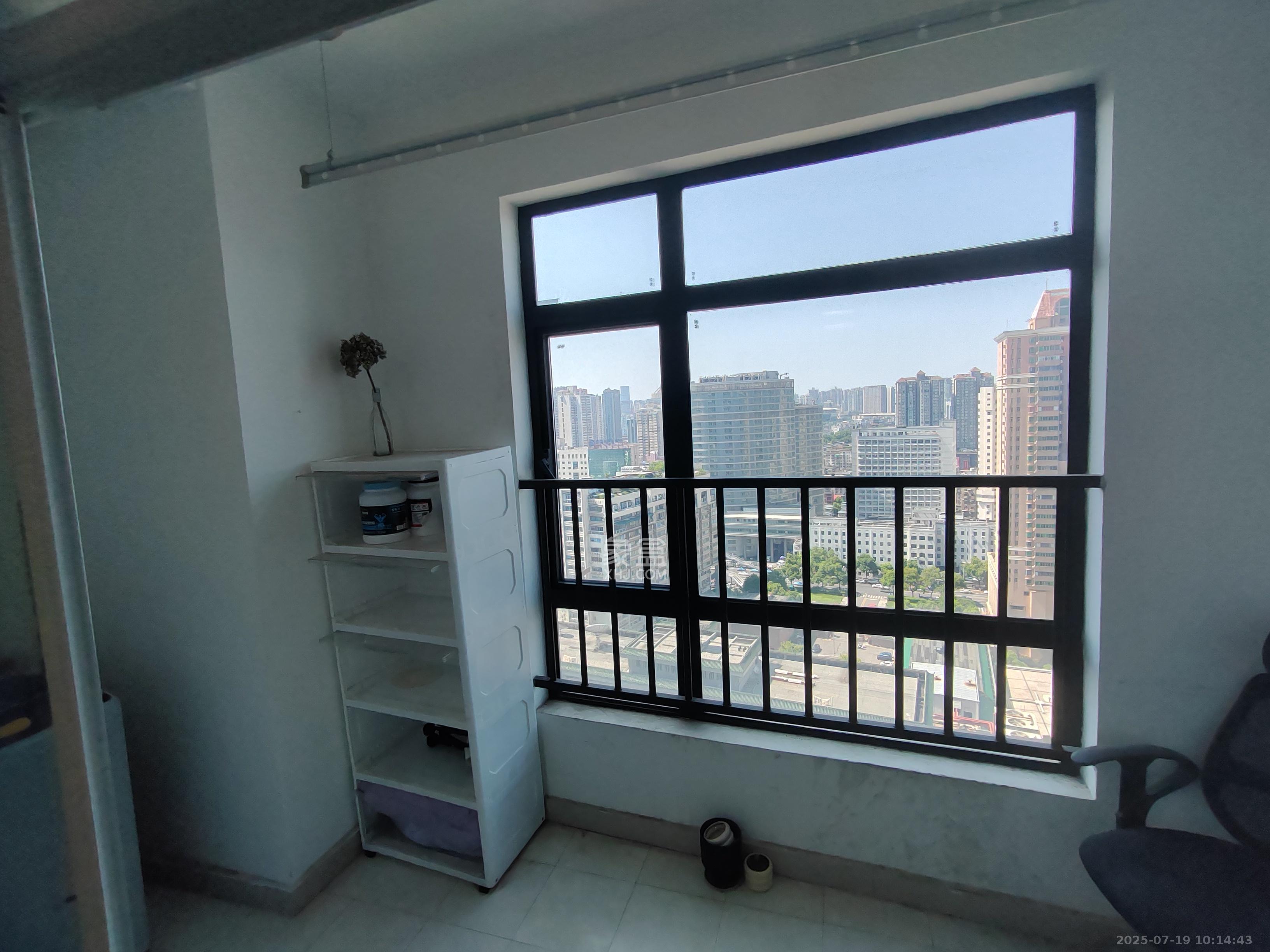 湘域城邦(湘域国际中心)  2室2厅1卫    3200.0元/月 湘域城邦(湘域国际中心)  2室2厅1卫    3200.0元/月室内图