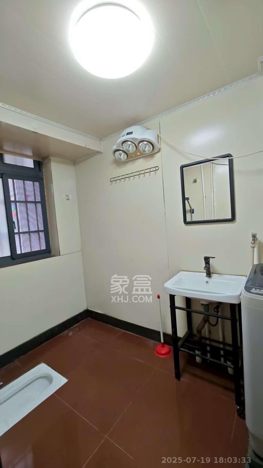 崇文里、崇圣里散盘 2室1厅1卫 2500.0元/月 崇文里、崇圣里散盘 2室1厅1卫 2500.0元/月室内图