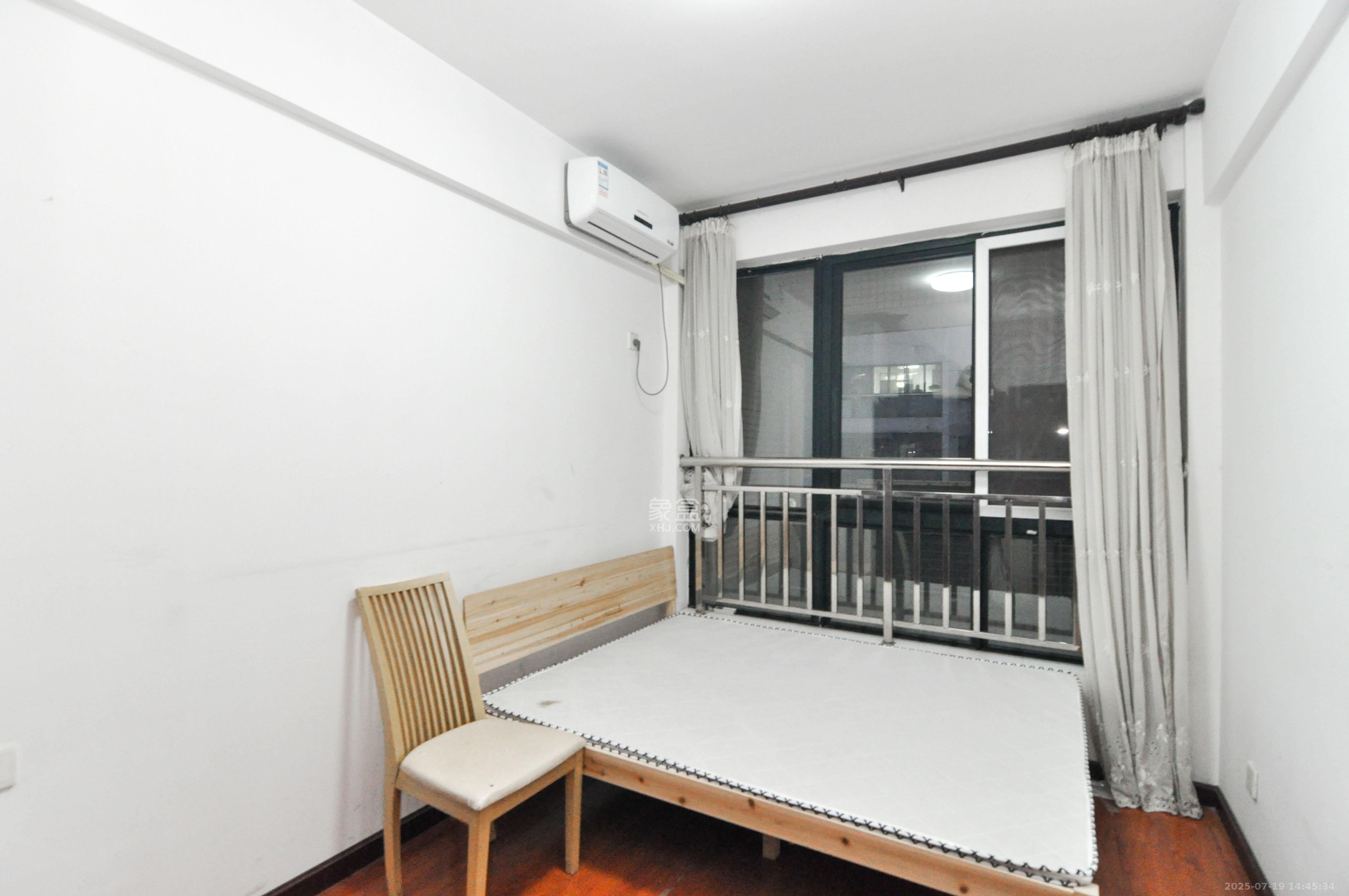 高鑫麓城 3室2厅2卫 125.0万 高鑫麓城 3室2厅2卫 125.0万其他