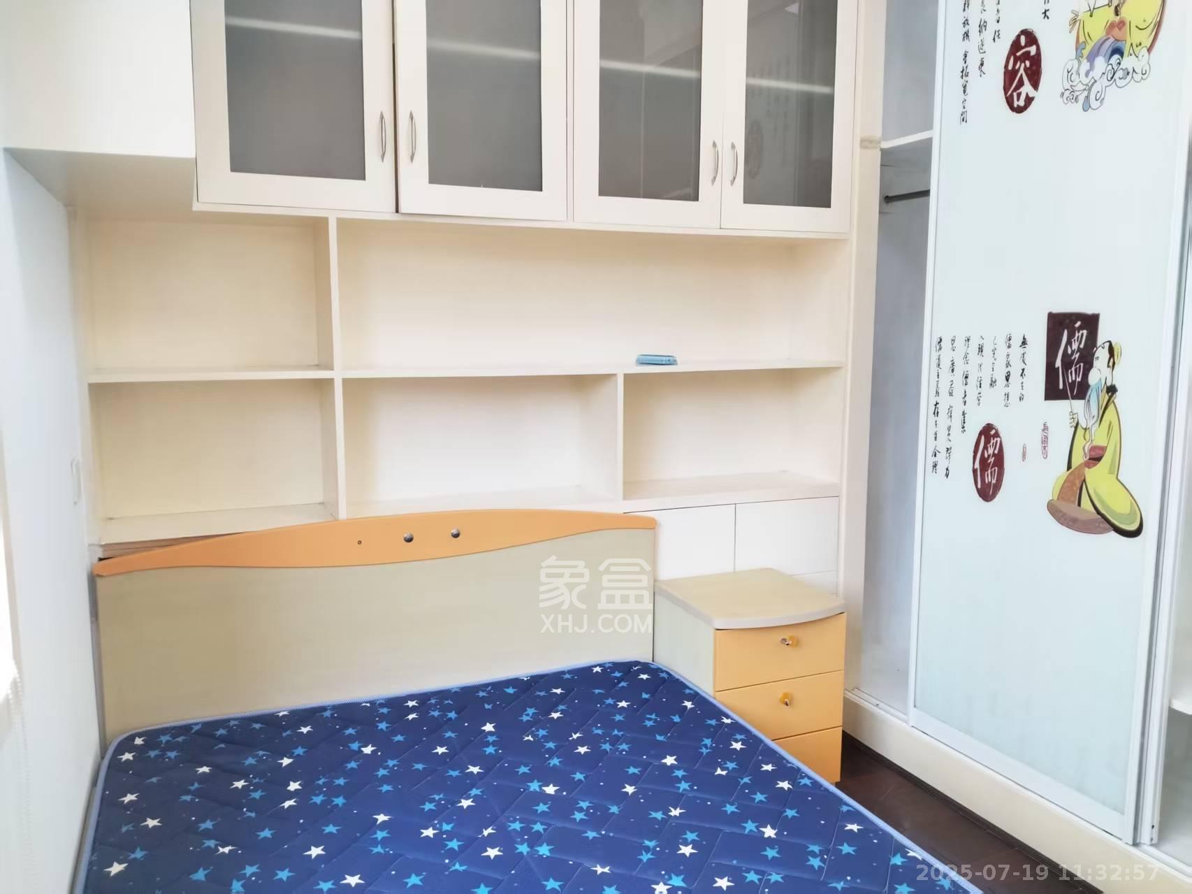王府花园  3室2厅2卫   3500.00元/月室内图