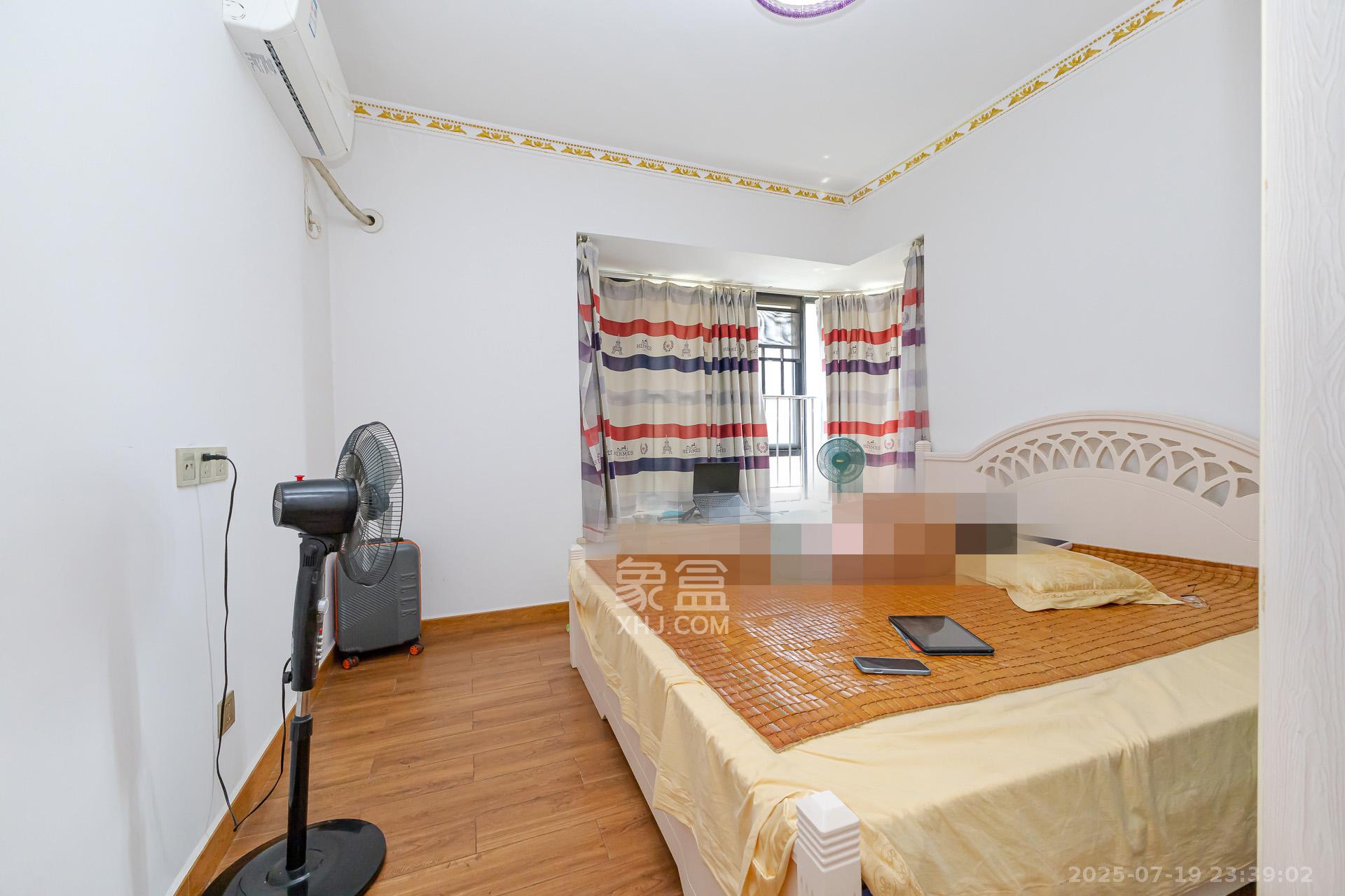 润和之悦(金泽园) 3室2厅1卫 75.0万 润和之悦(金泽园) 3室2厅1卫 75.0万卧室