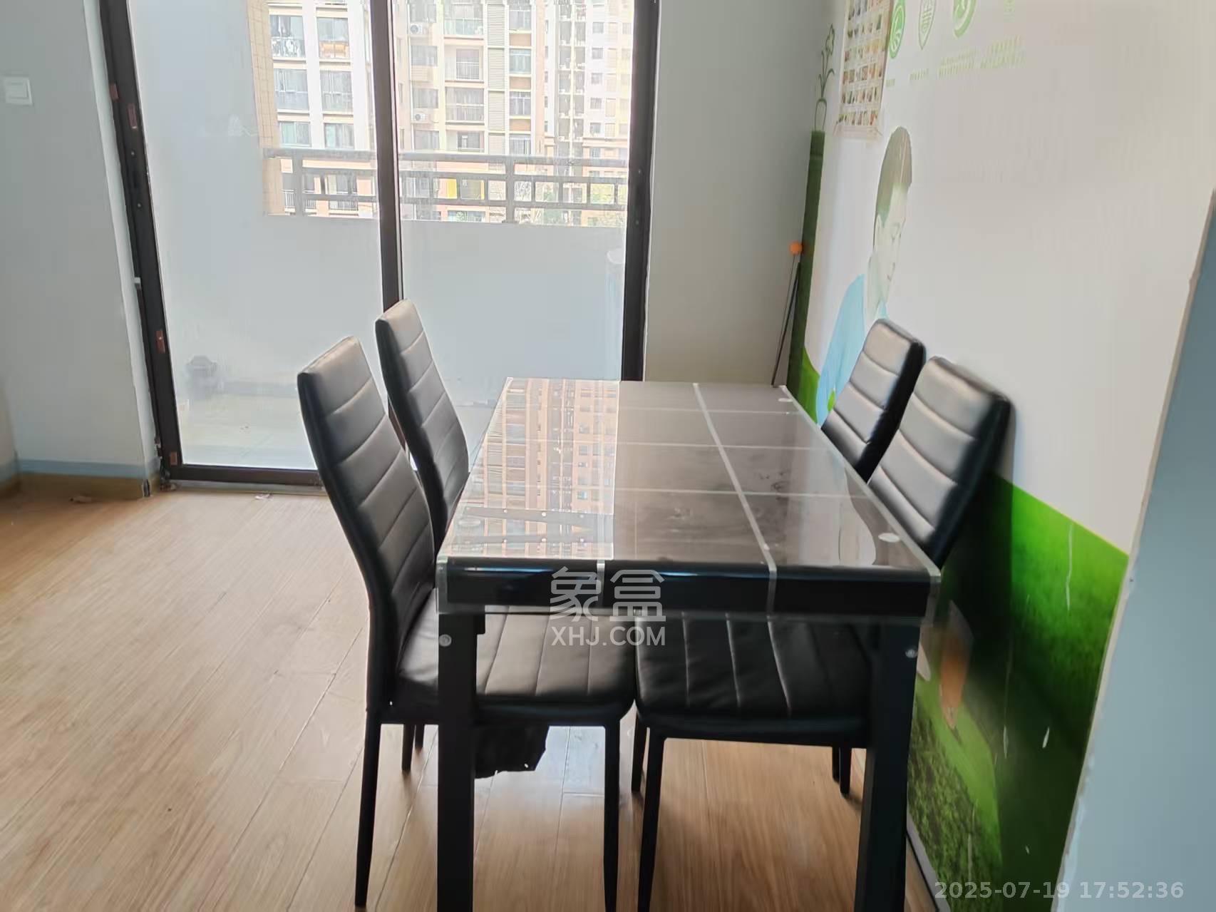 德润小区（丰升德润小区）  2室1厅1卫    2000.0元/月室内图