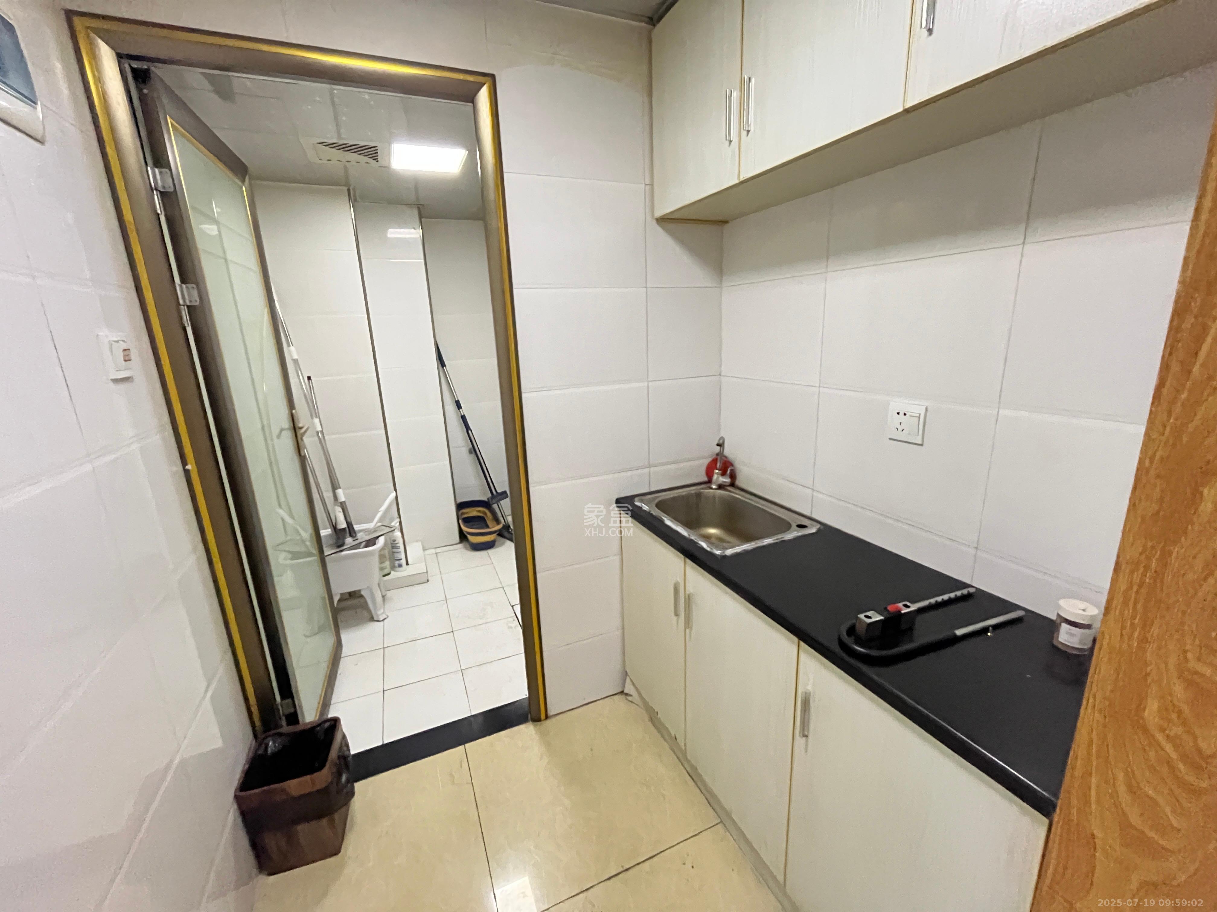 华翼府   90.0㎡      2600.0元/月室内图