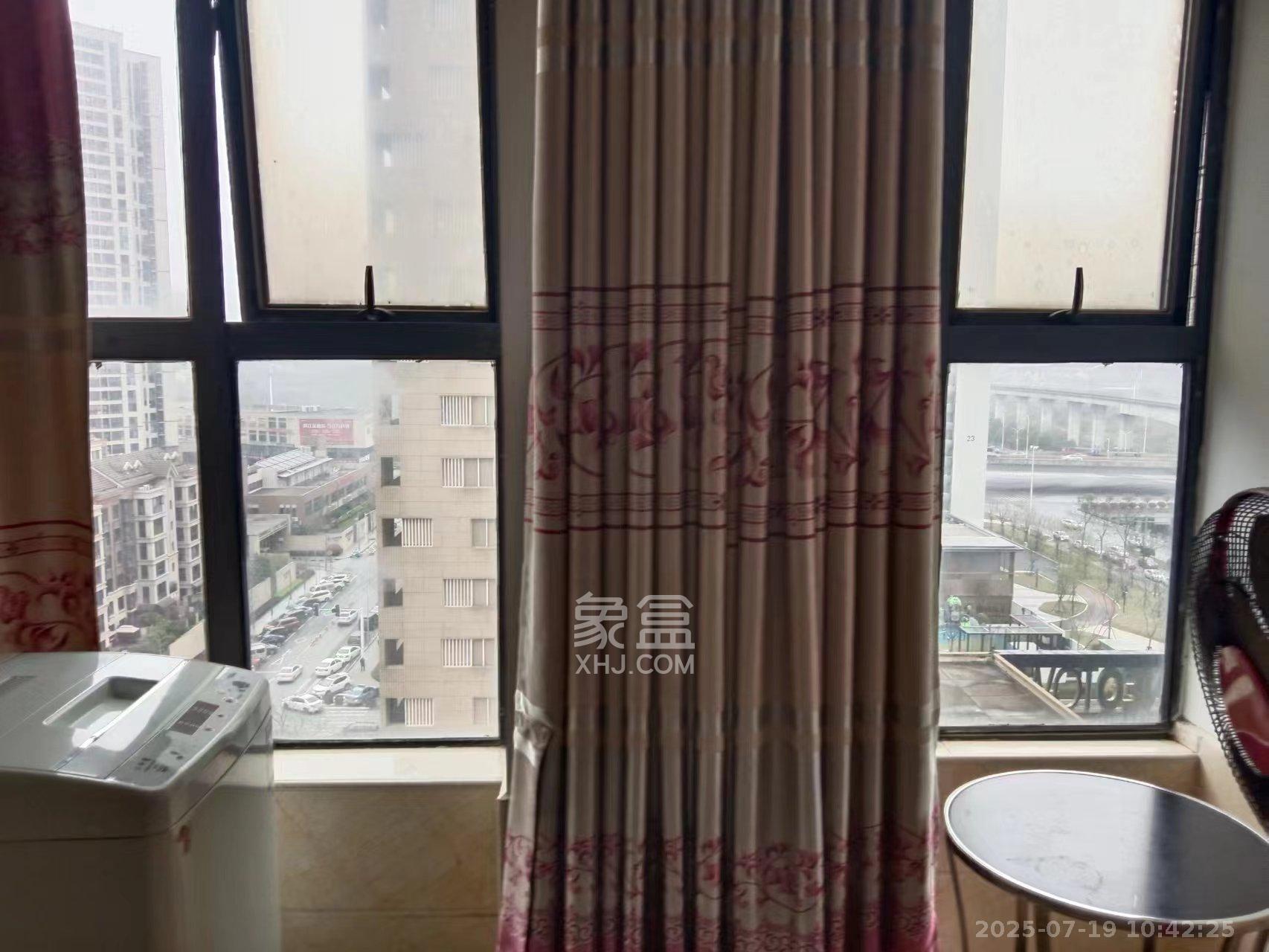 万科魅力之城  1室1厅1卫   1300.00元/月室内图