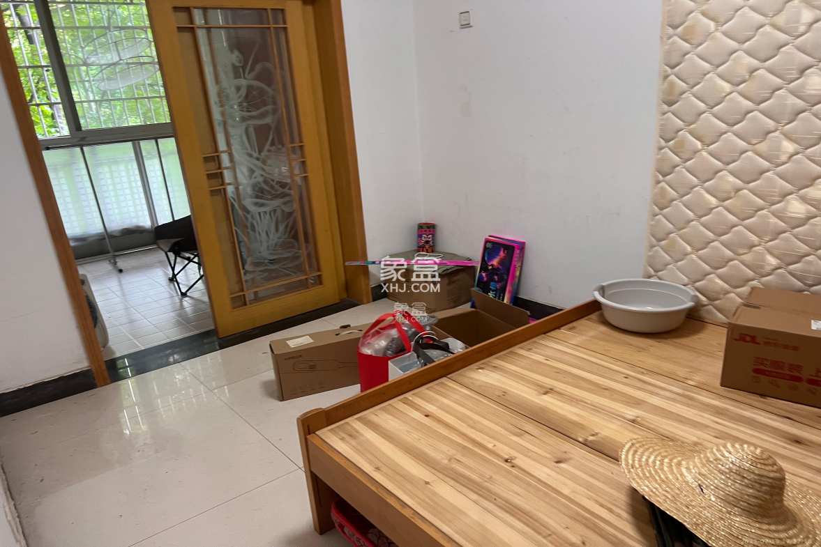 金麓西岸和苑 1室0厅0卫 2000.0元/月 金麓西岸和苑 1室0厅0卫 2000.0元/月室内图