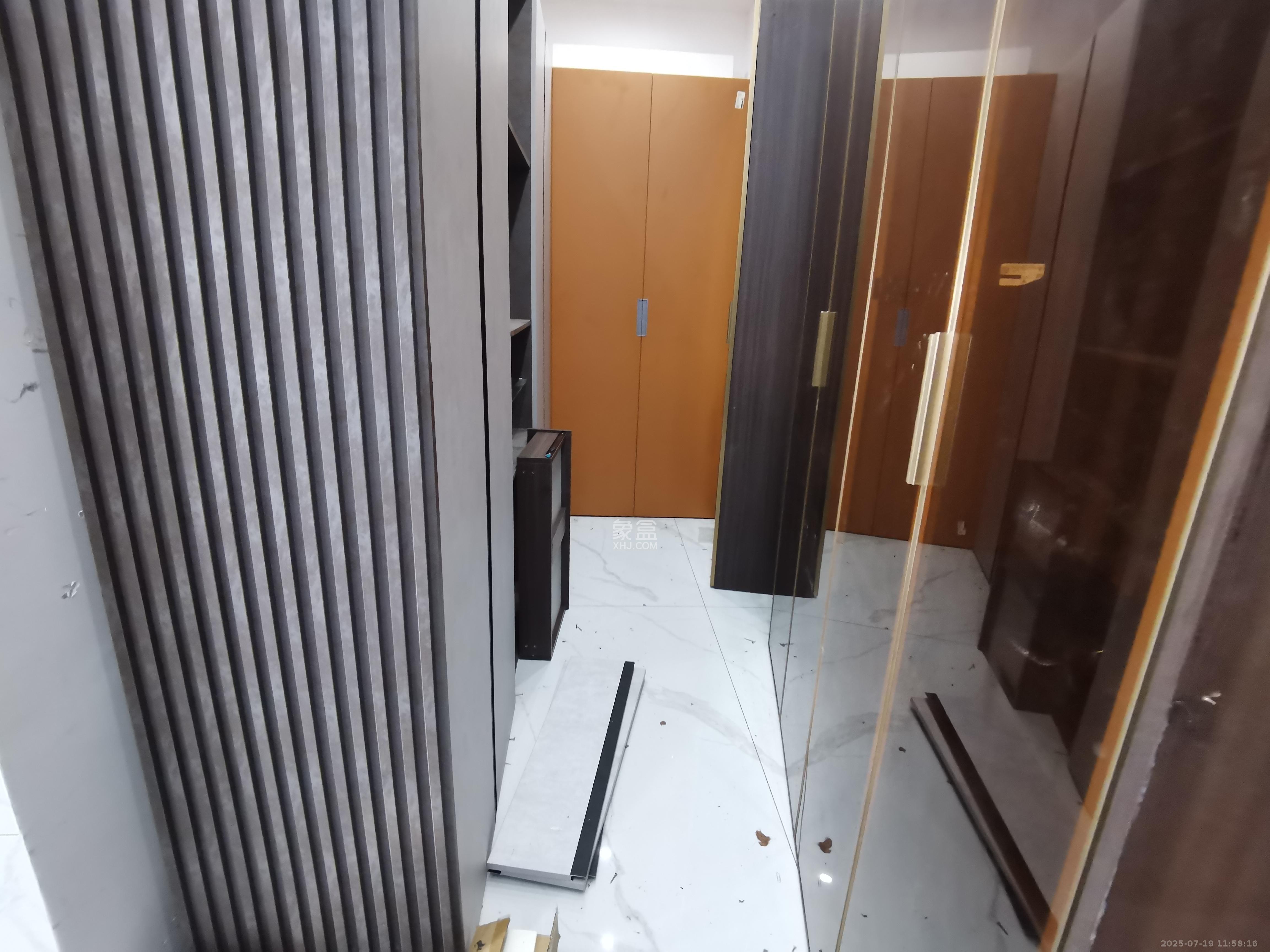 马王堆陶瓷建材新城  3室2厅1卫    18000.0元/月 马王堆陶瓷建材新城  3室2厅1卫    18000.0元/月室内图