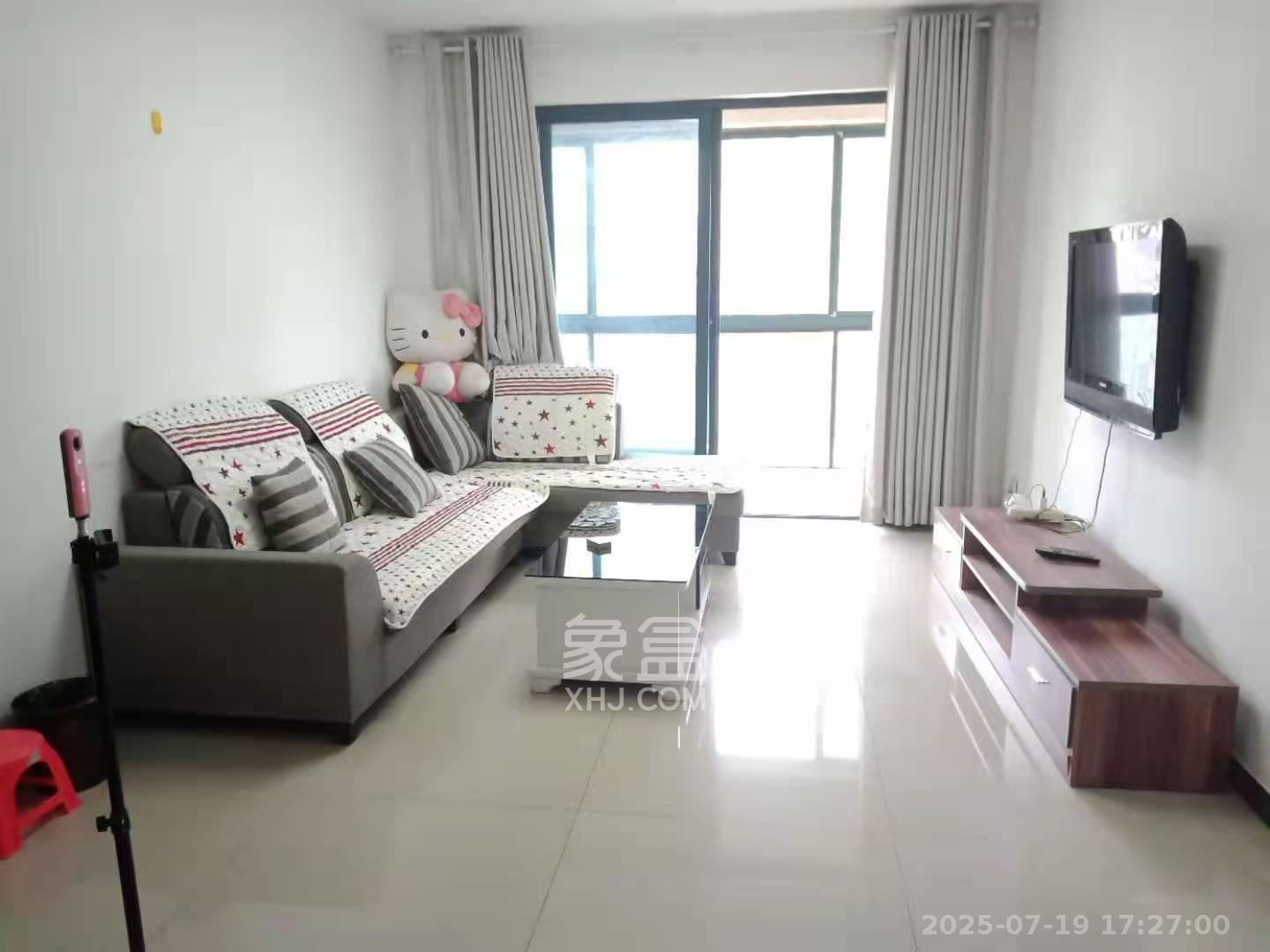 尊邸华庭  3室1厅1卫   2400.00元/月室内图