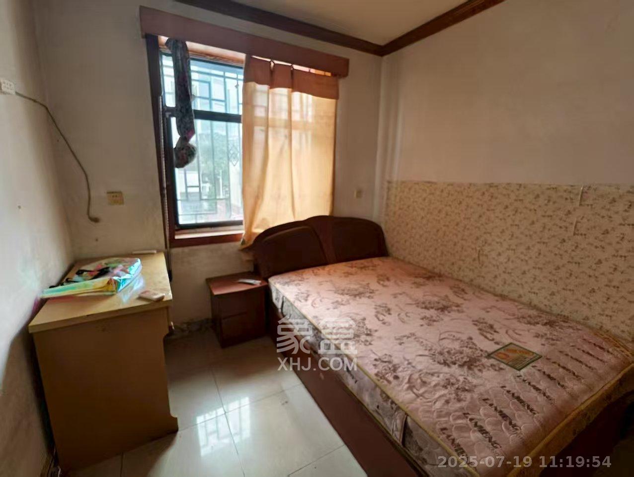 文庙坪小区 2室2厅1卫 1800.0元/月 文庙坪小区 2室2厅1卫 1800.0元/月室内图