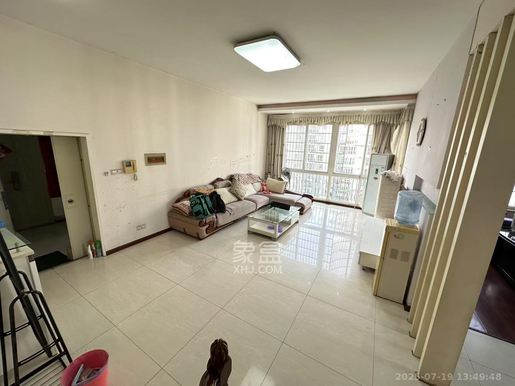 鑫天鑫城  1室0厅0卫    2600.0元/月 鑫天鑫城  1室0厅0卫    2600.0元/月