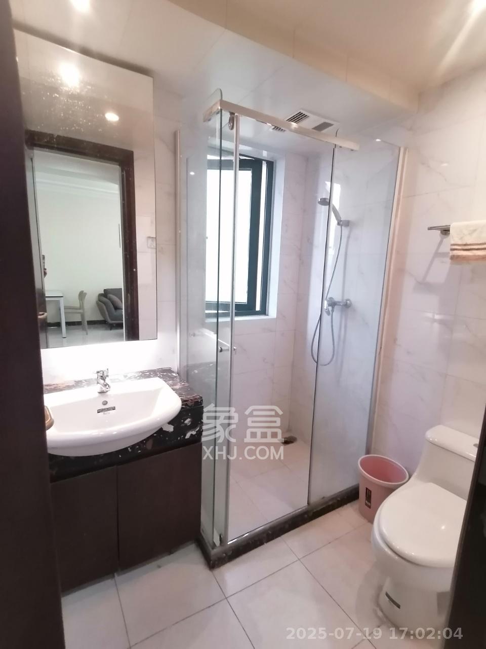 恒大雅苑  3室2厅1卫   2500.00元/月