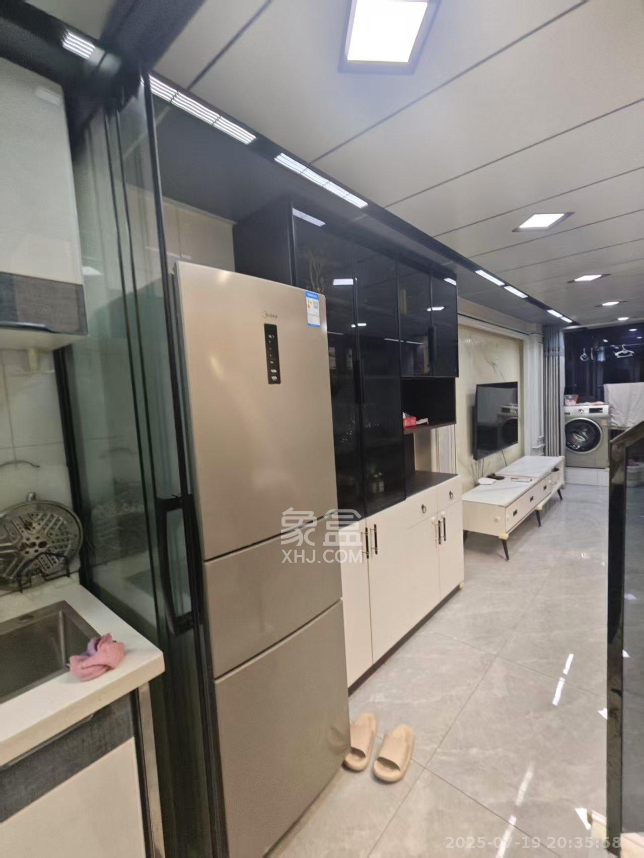 海伦春天  2室1厅1卫   1800.00元/月户型图