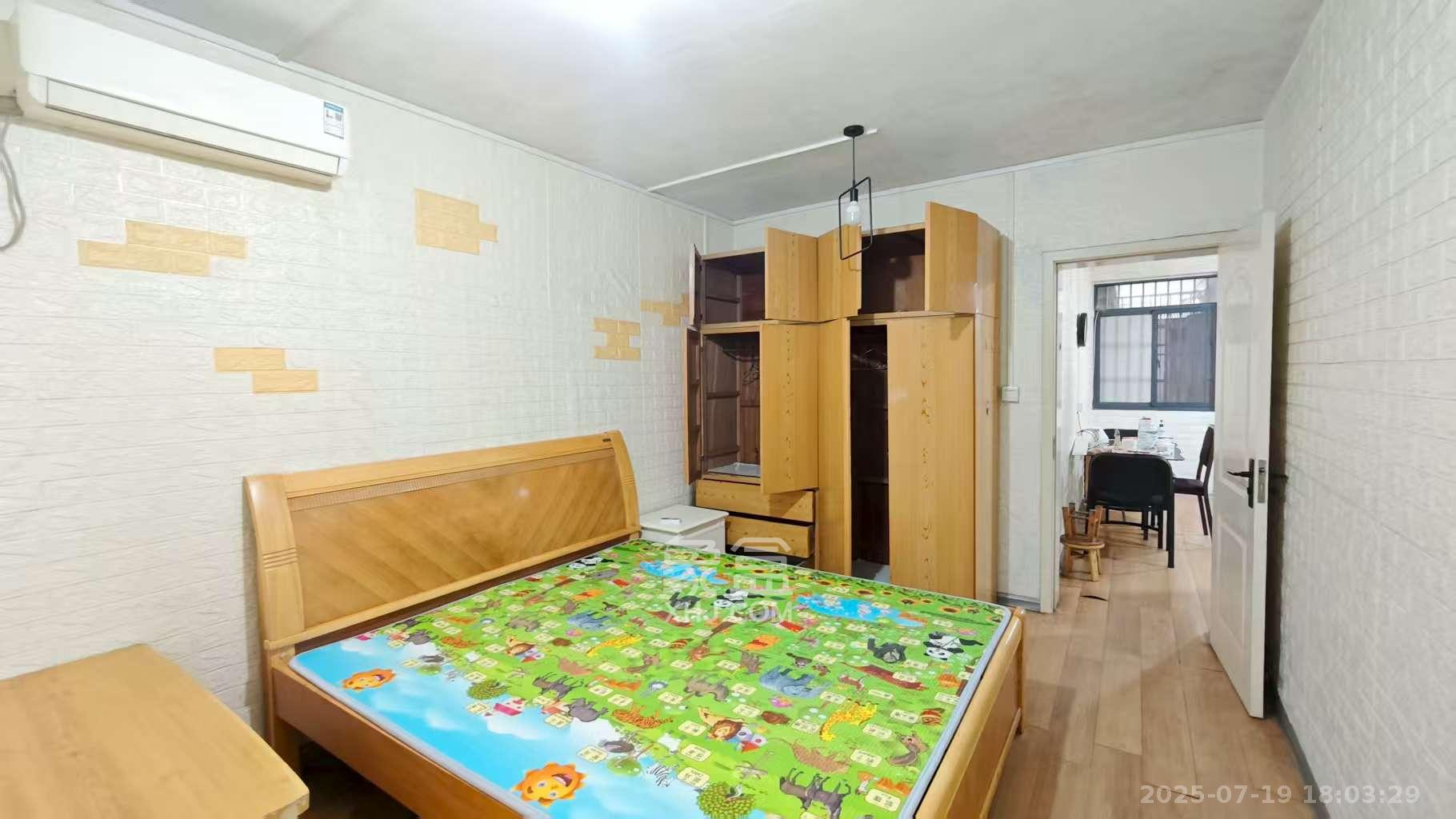 崇文里、崇圣里散盘 2室1厅1卫 2500.0元/月 崇文里、崇圣里散盘 2室1厅1卫 2500.0元/月室内图