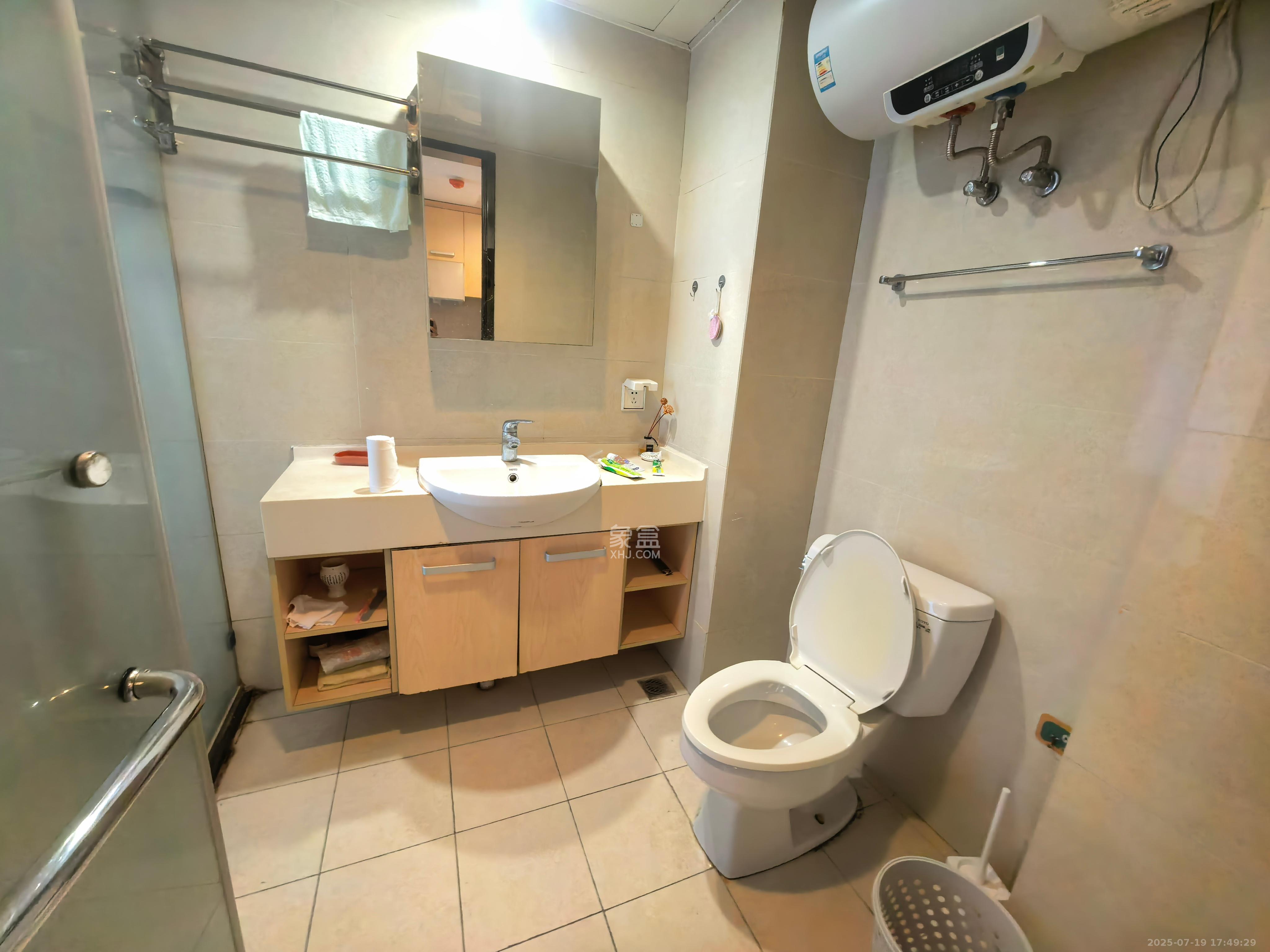 融科檀香山(融科紫檀、香山国际) 1室1厅1卫 1800.0元/月 融科檀香山(融科紫檀、香山国际) 1室1厅1卫 1800.0元/月室内图