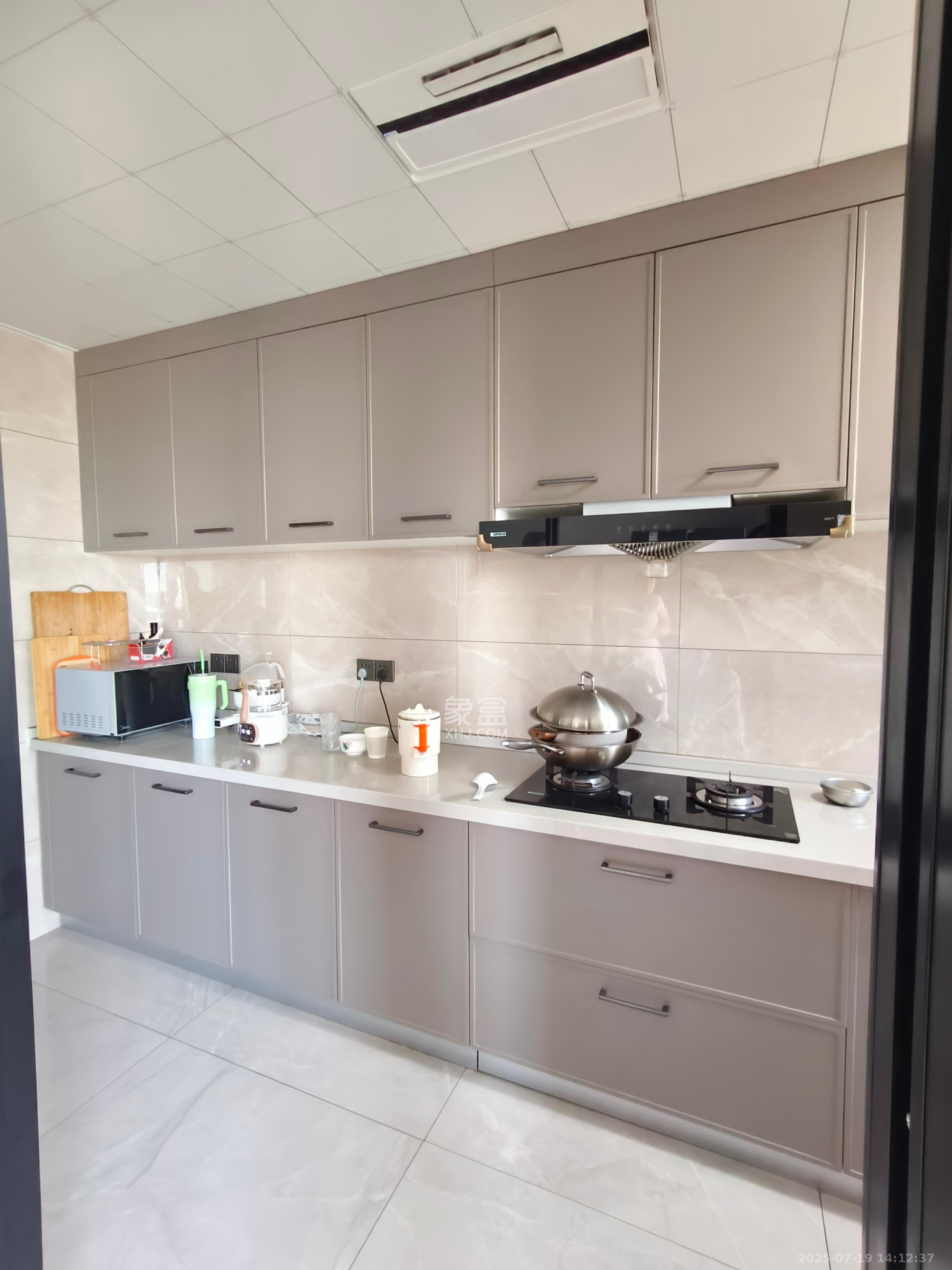 金科天悦(金科美邻汇)  3室2厅2卫    3500.0元/月 金科天悦(金科美邻汇)  3室2厅2卫    3500.0元/月室内图