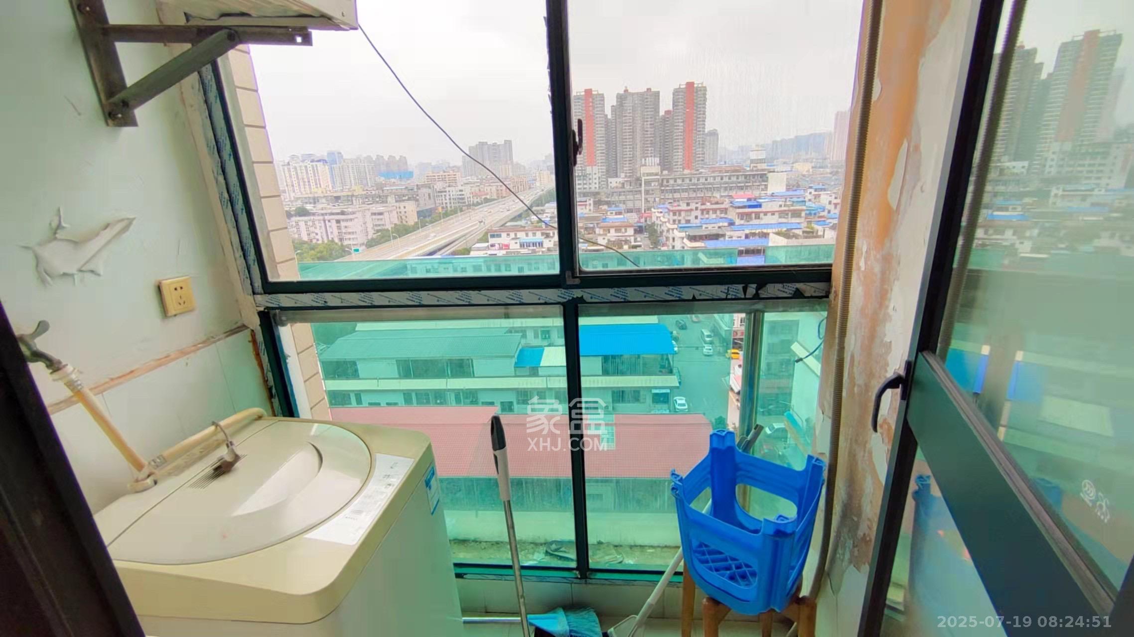 上东印象 1室1厅1卫 1600.0元/月 上东印象 1室1厅1卫 1600.0元/月室内图