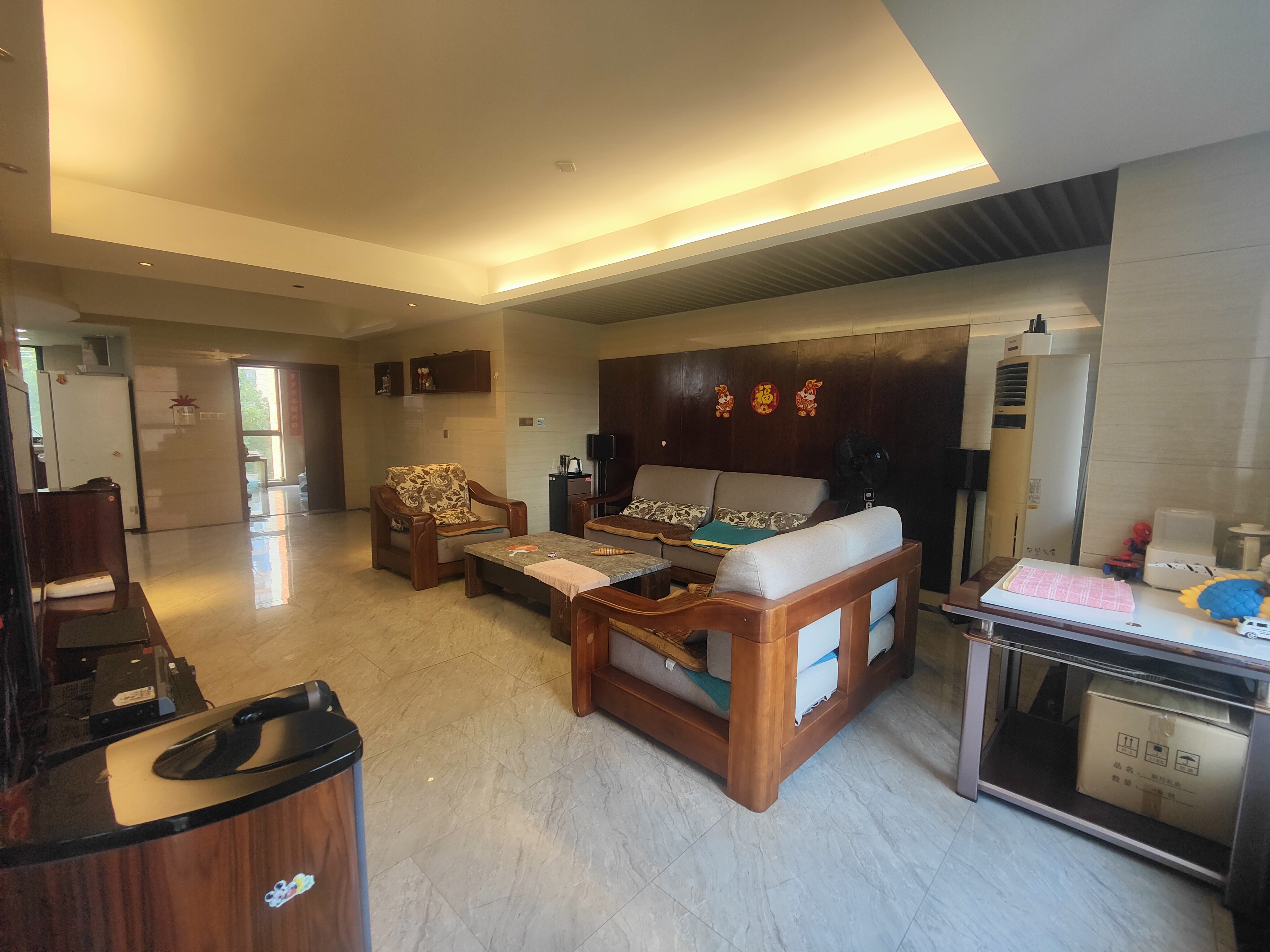 尚格名城天香国舍  4室2厅2卫    88.0万 尚格名城天香国舍  4室2厅2卫    88.0万室内图