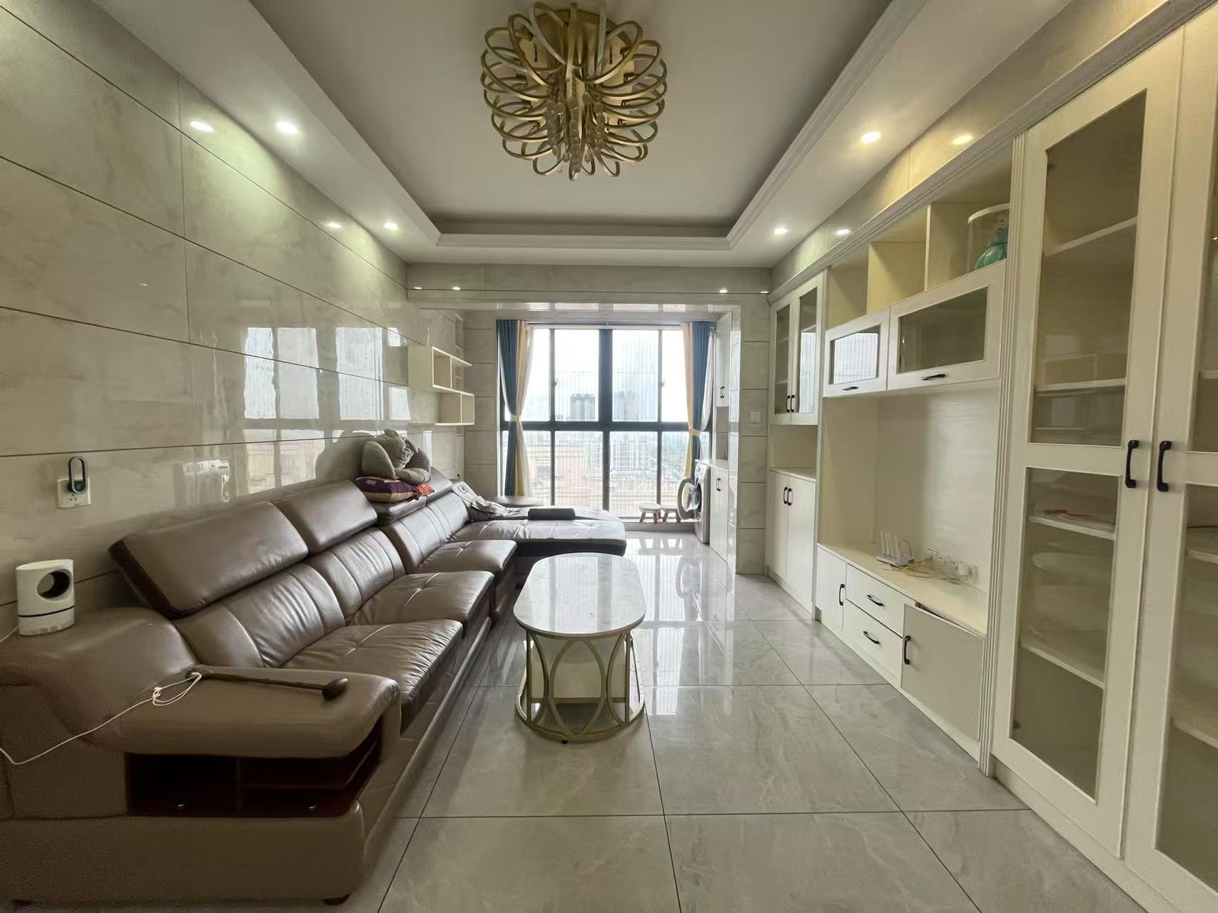 武广国际学苑 3室2厅1卫 80.0万 武广国际学苑 3室2厅1卫 80.0万室内图