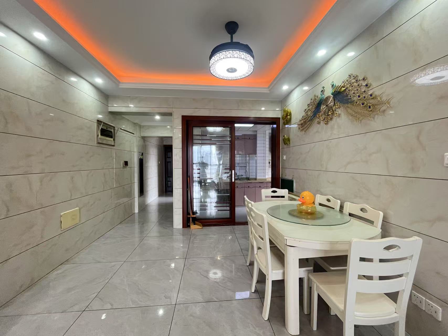 武广国际学苑 3室2厅1卫 80.0万 武广国际学苑 3室2厅1卫 80.0万室内图