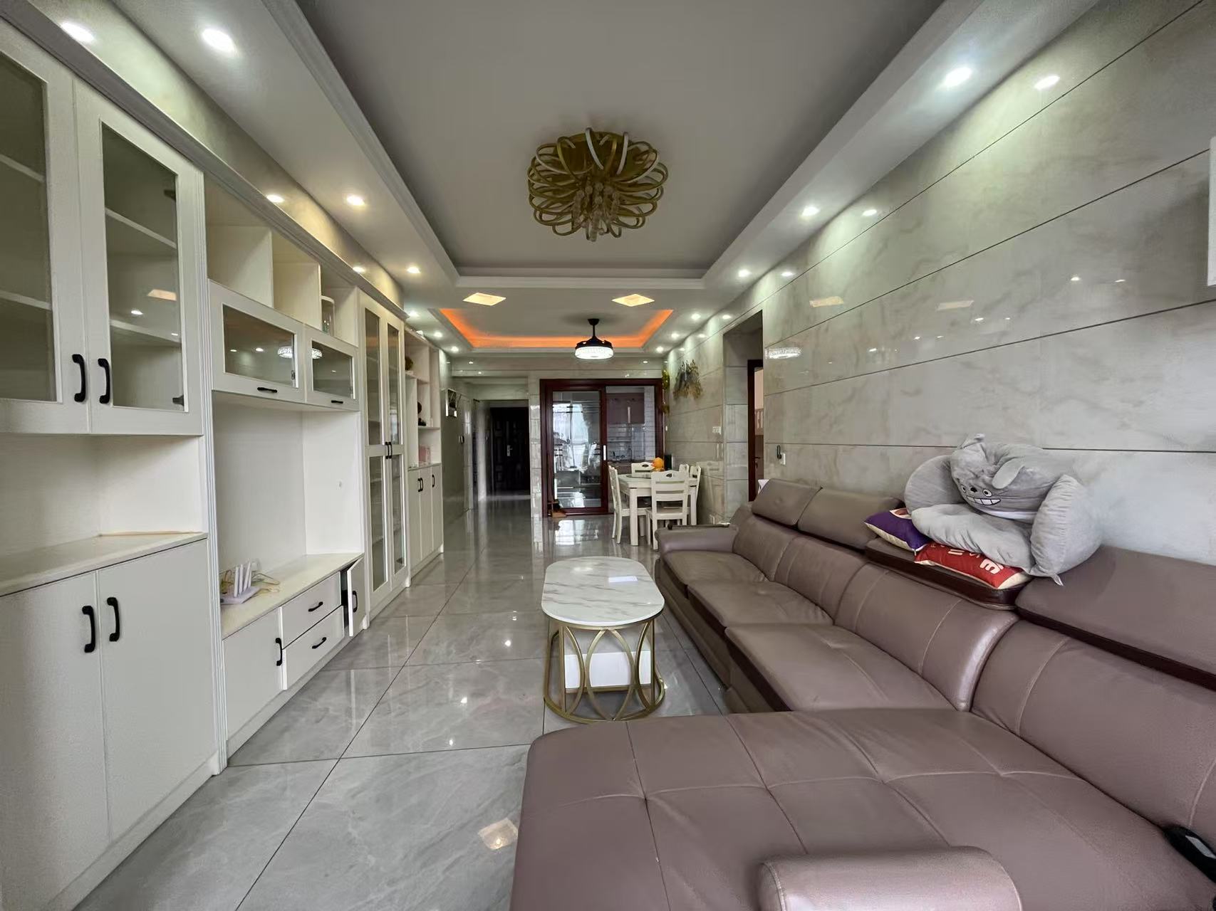 武广国际学苑 3室2厅1卫 80.0万 武广国际学苑 3室2厅1卫 80.0万室内图