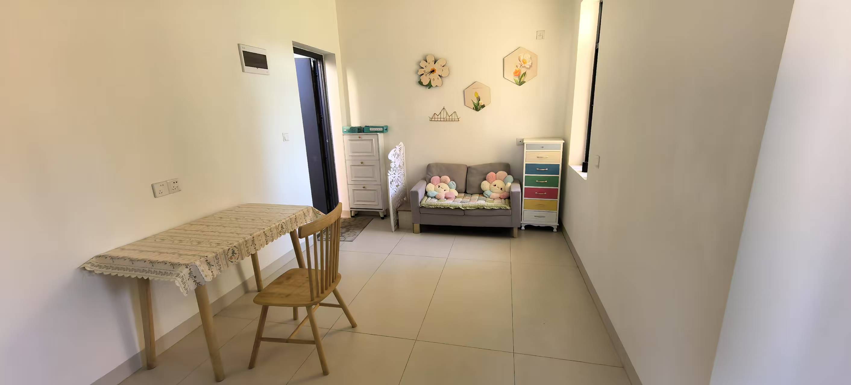 铁路小区  2室2厅1卫    17.0万 铁路小区  2室2厅1卫    17.0万室内图