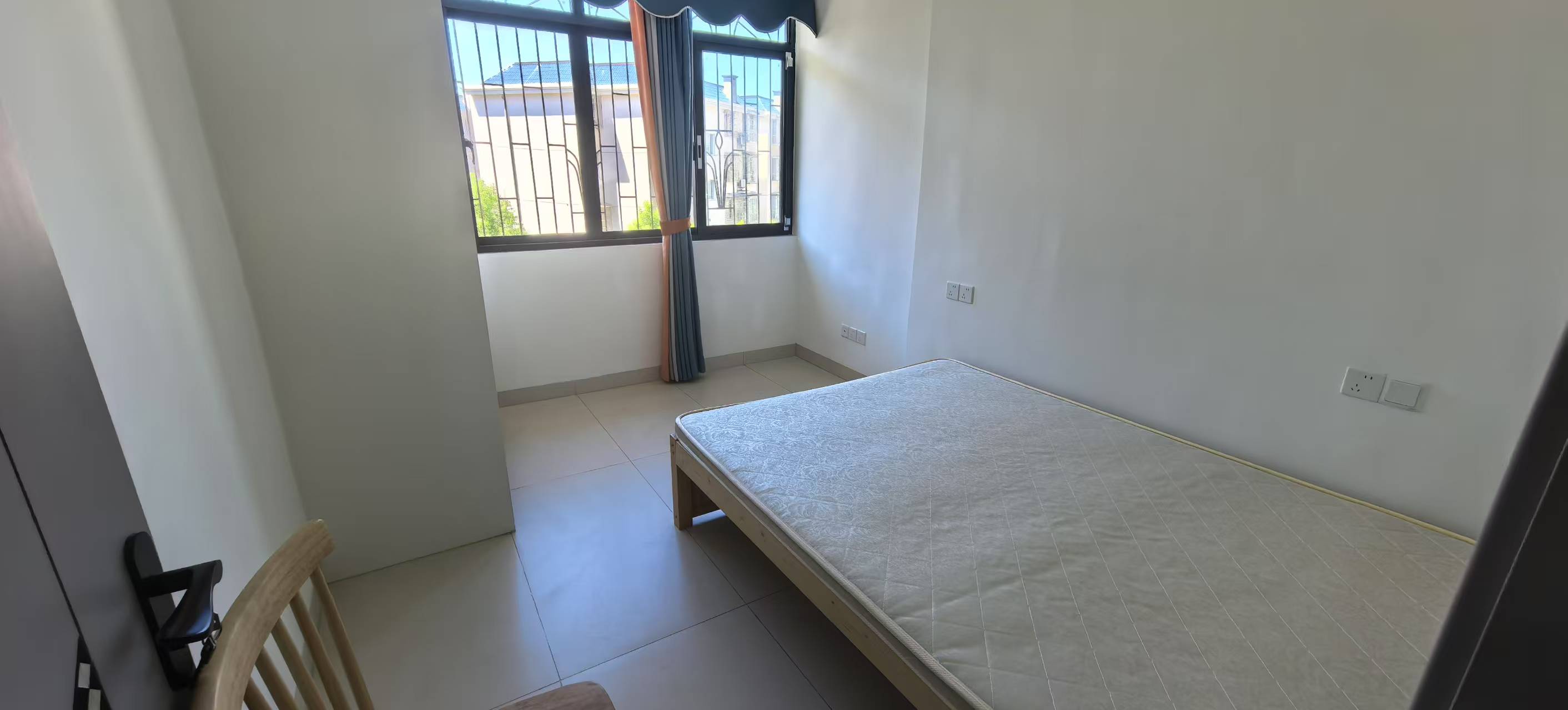 铁路小区  2室2厅1卫    17.0万 铁路小区  2室2厅1卫    17.0万室内图