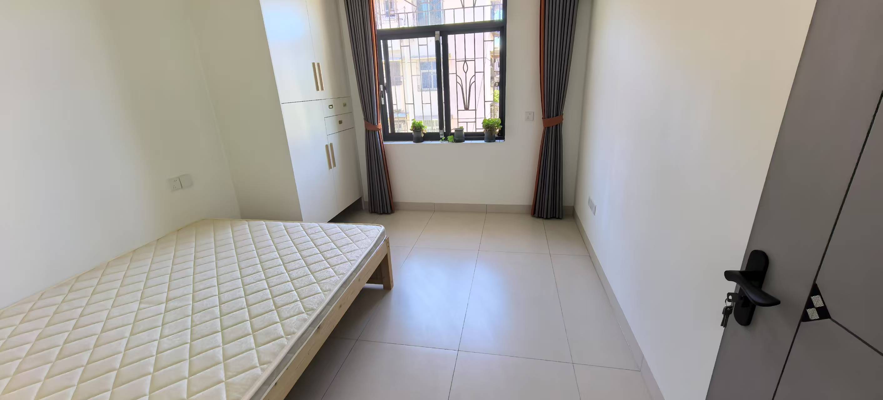 铁路小区  2室2厅1卫    17.0万 铁路小区  2室2厅1卫    17.0万室内图