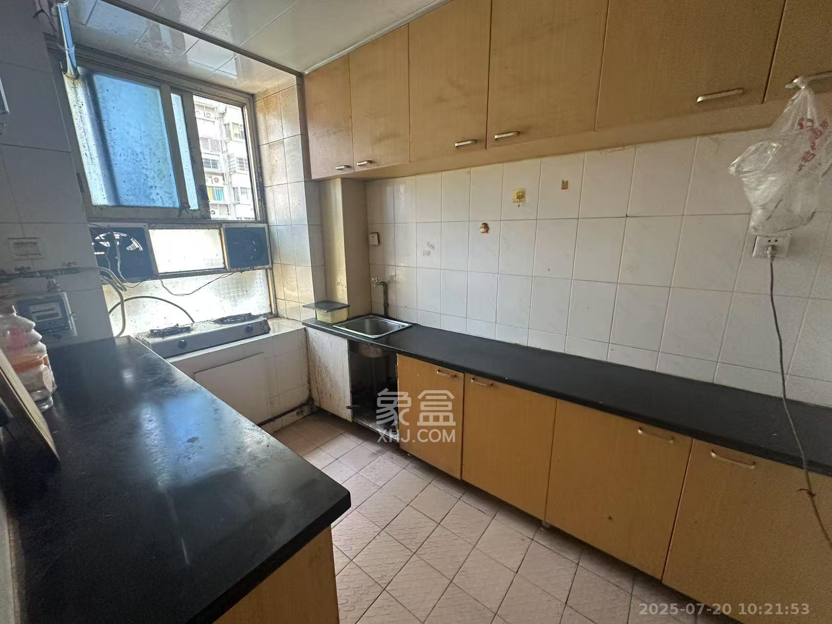 岳麓区教师村  3室2厅1卫   2300.00元/月室内图