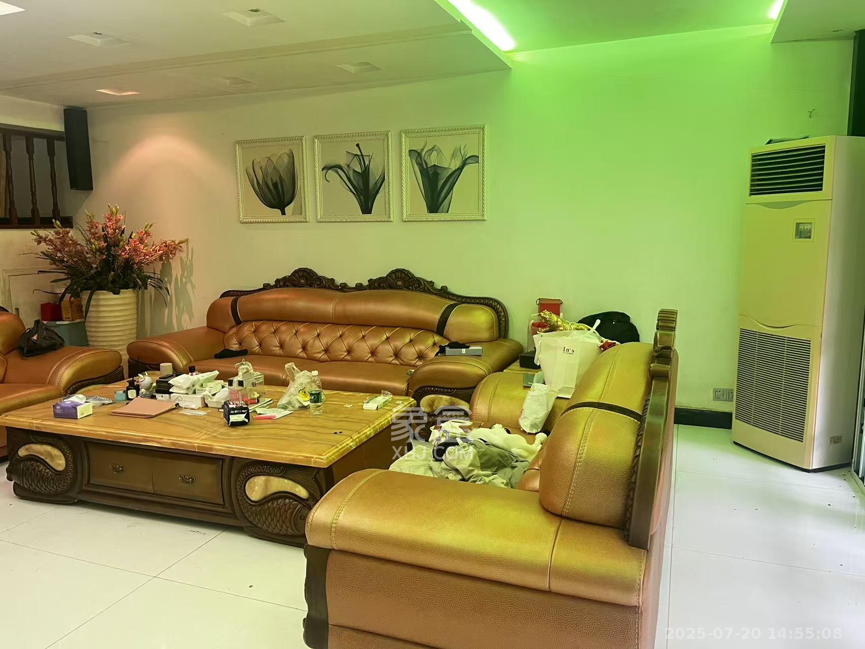 梦泽园 4室2厅3卫 11800.0元/月 梦泽园 4室2厅3卫 11800.0元/月室内图