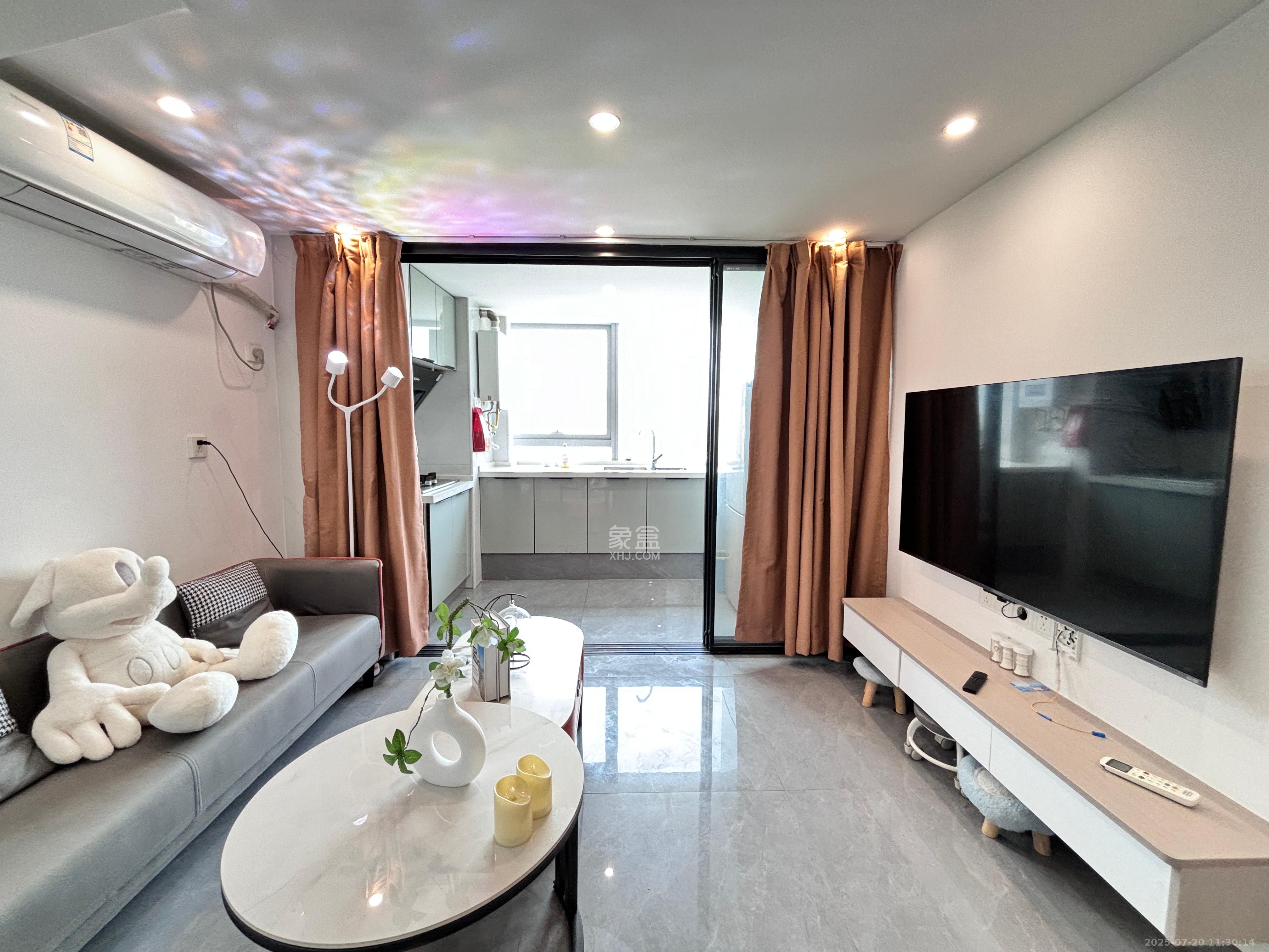 卓越伊景寓  2室2厅1卫   2400.00元/月室内图