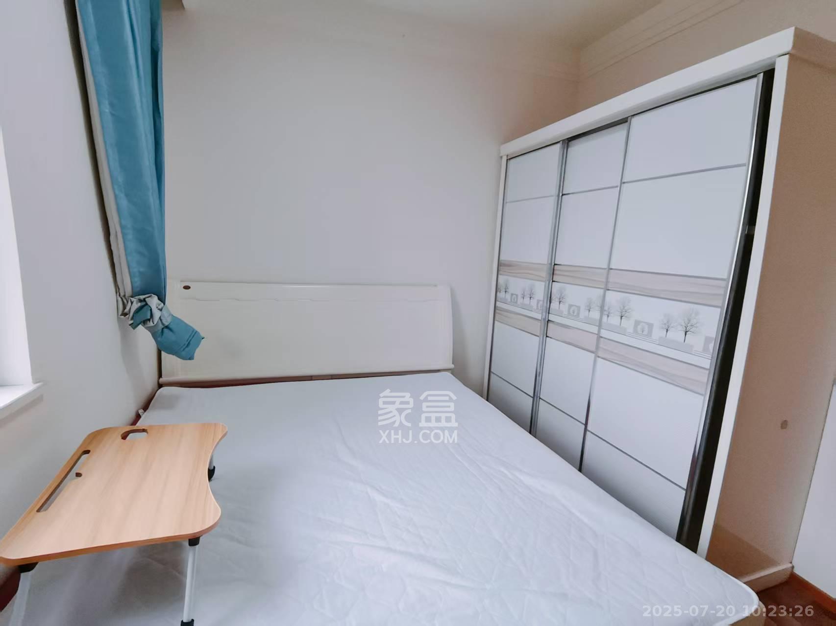阳光100一期、四五期  1室0厅0卫    2500.0元/月室内图