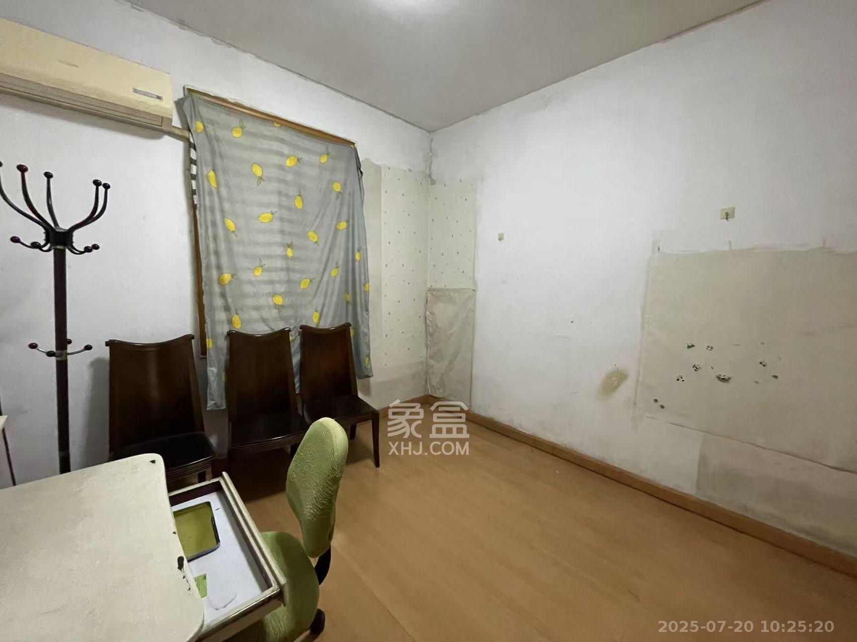 长沙师范教职工宿舍 2室2厅1卫 2000.0元/月 长沙师范教职工宿舍 2室2厅1卫 2000.0元/月室内图