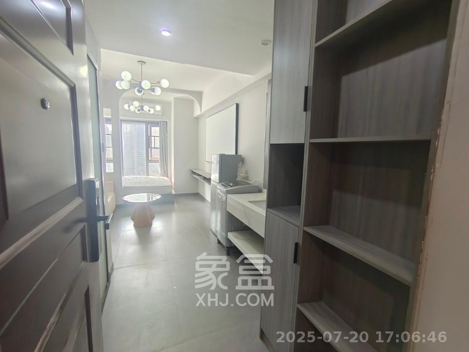 保利天禧EF区  1室1厅1卫   1700.00元/月室内图