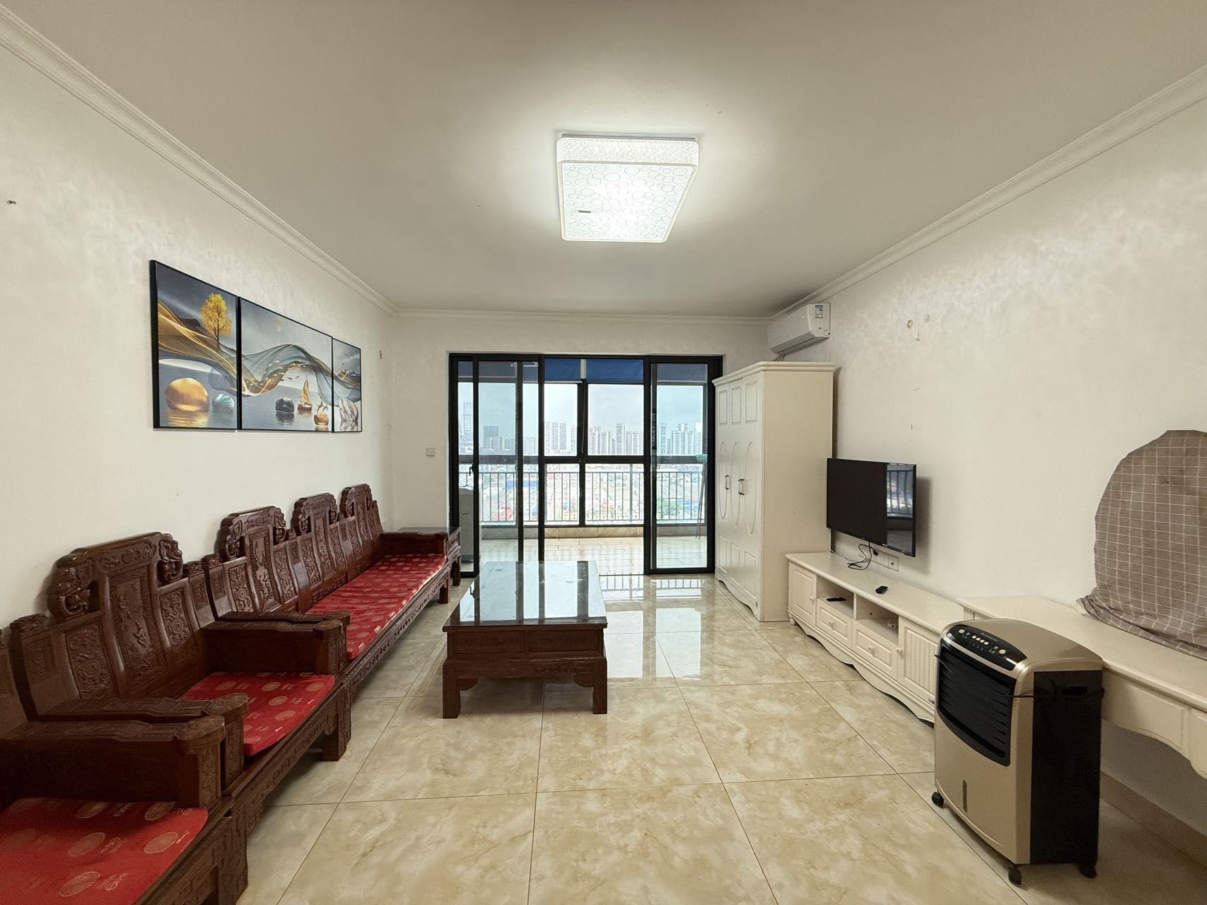 环强御景湾 2室2厅2卫 3500.0元/月 环强御景湾 2室2厅2卫 3500.0元/月室内图