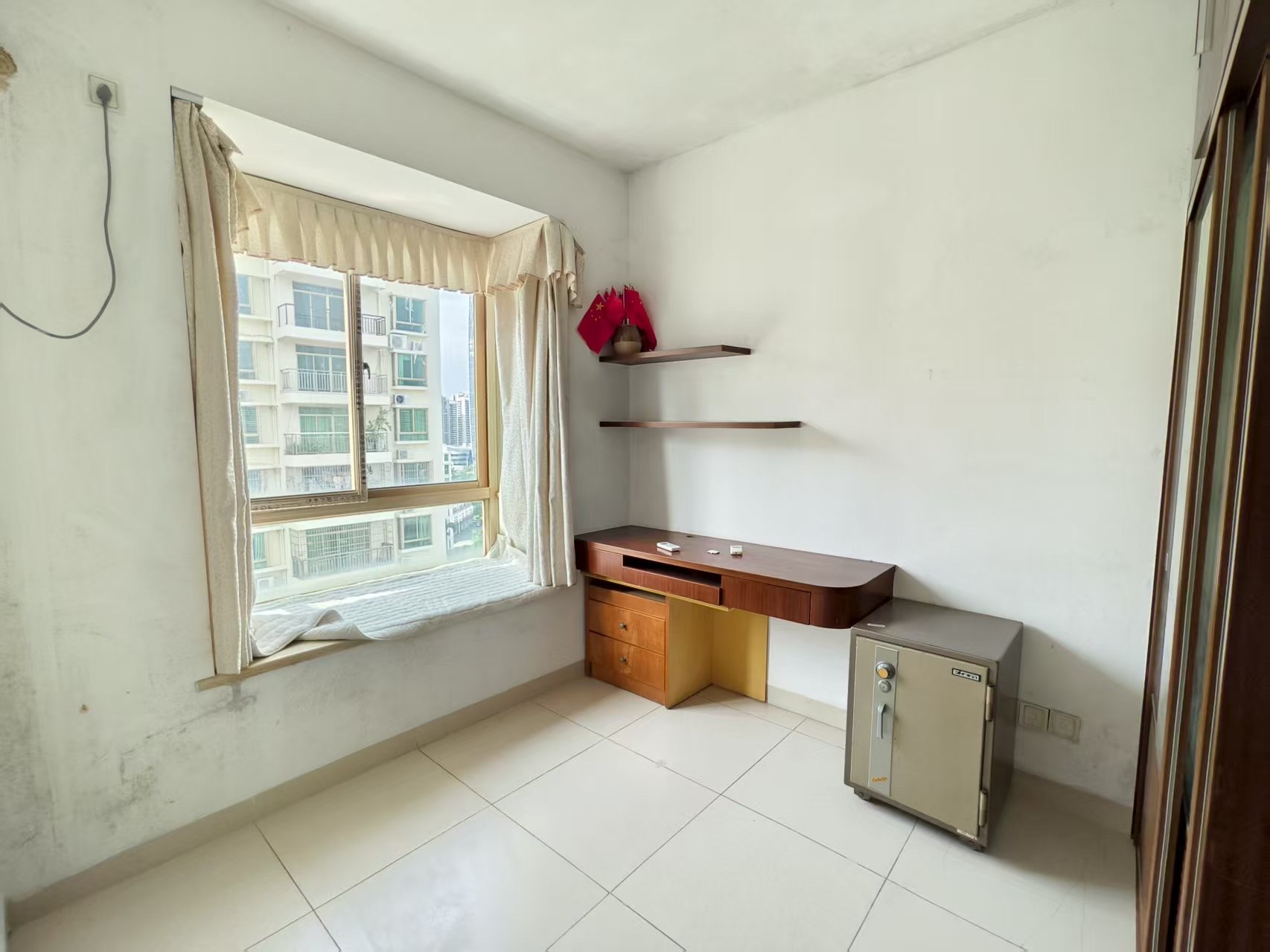 省人大机关住宅小区（海南省人大常委会机关住宅小区）  3室2厅2卫   3400.00元/月室内图