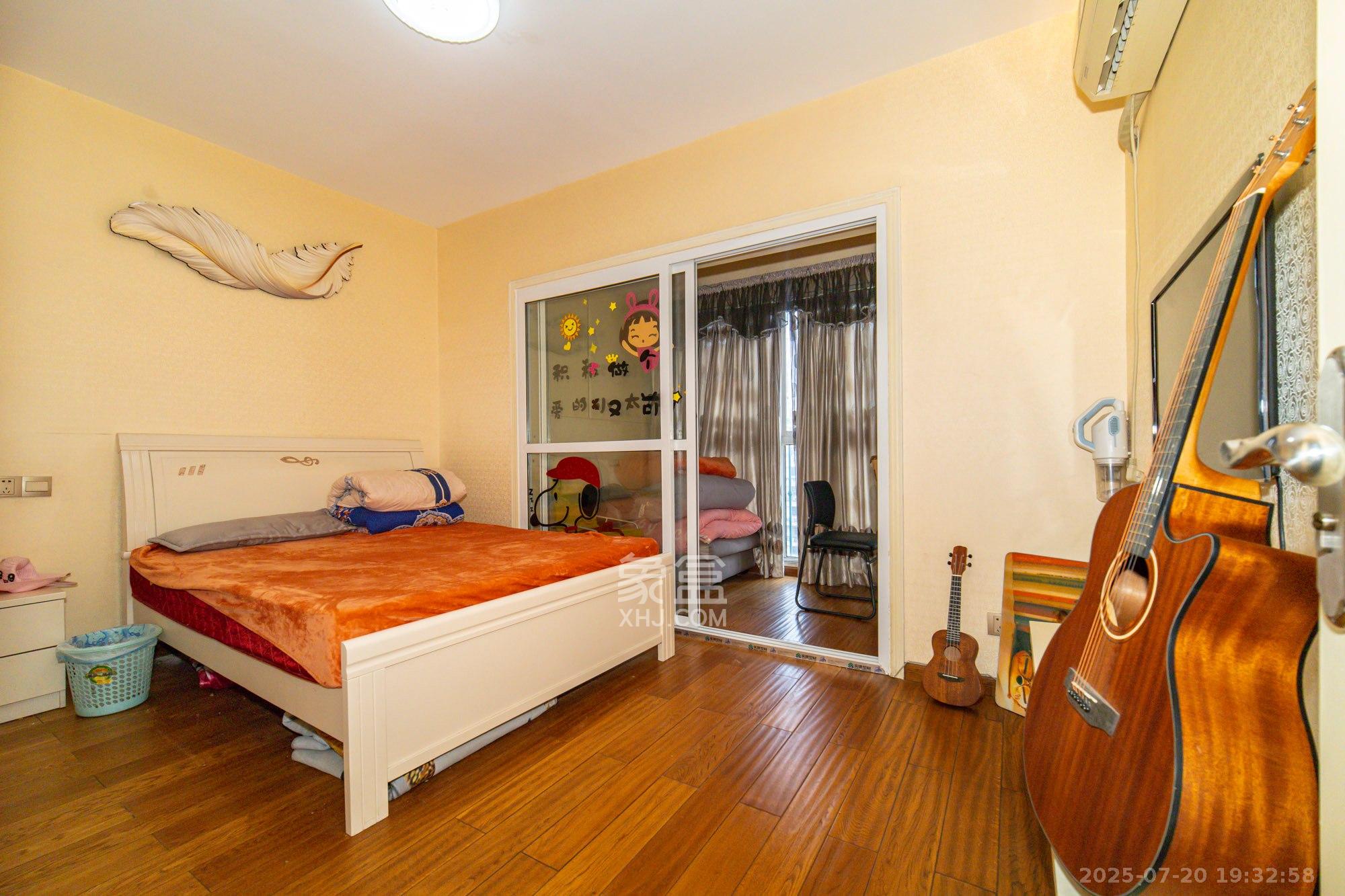 蝴蝶谷 2室2厅1卫 48.8万 蝴蝶谷 2室2厅1卫 48.8万卧室