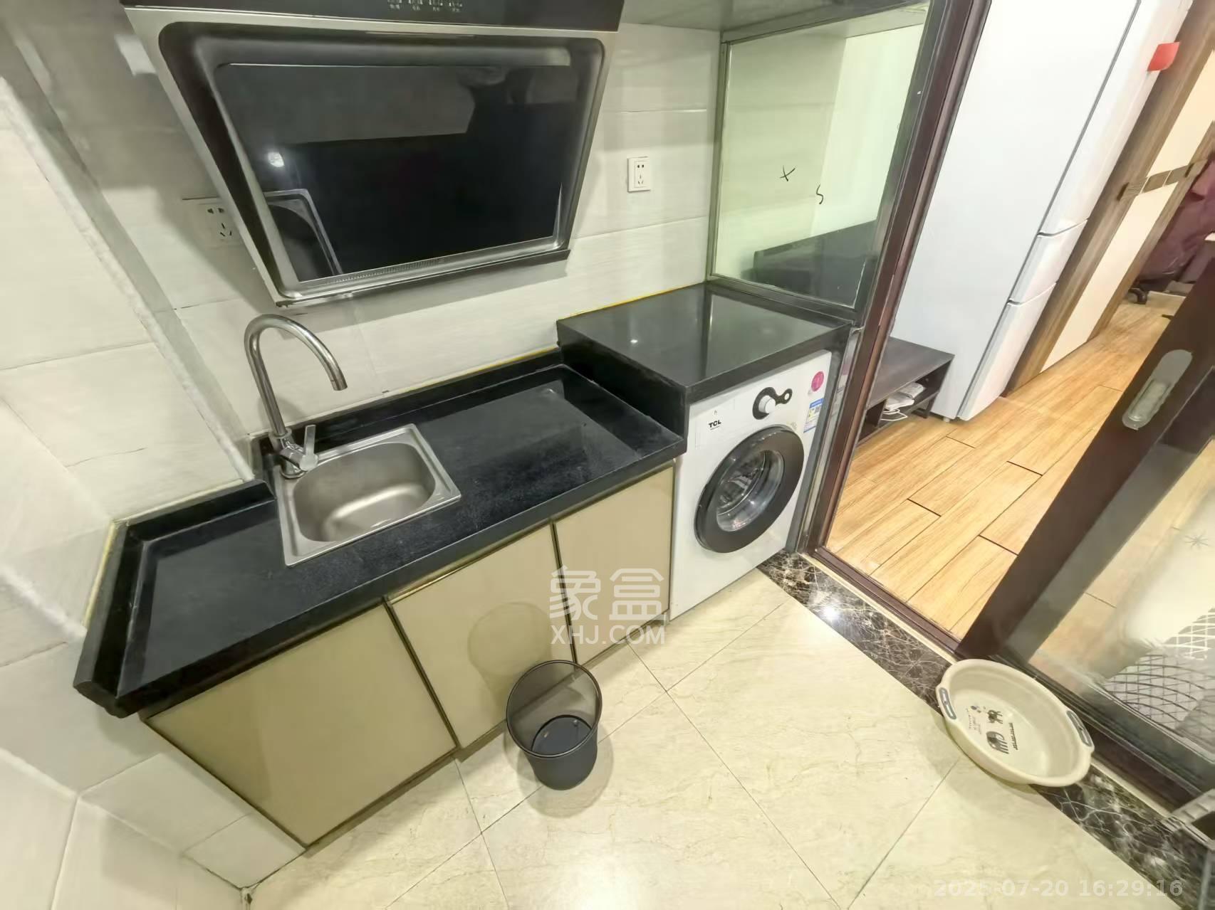 旭辉御府   41.43㎡     1400.00元/月室内图