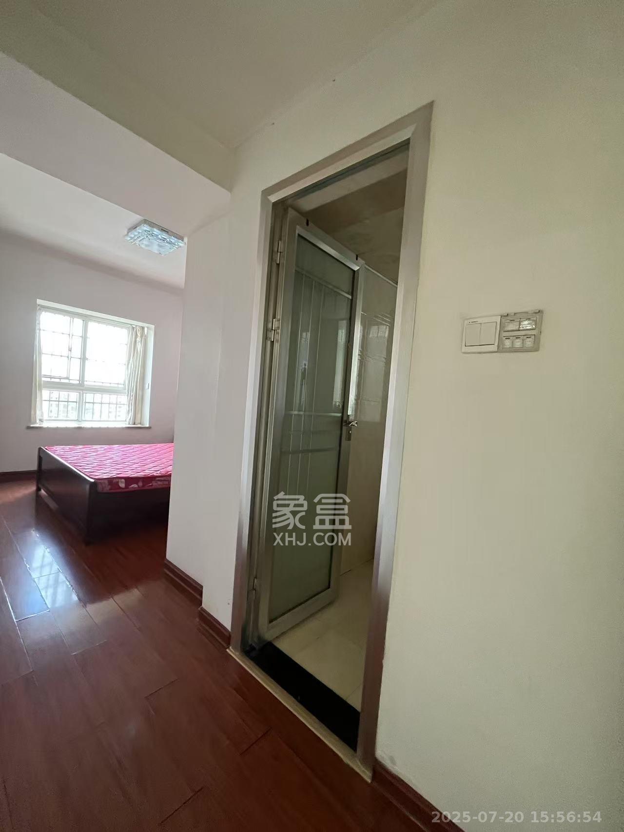 时代星城  3室2厅2卫    1800.0元/月室内图