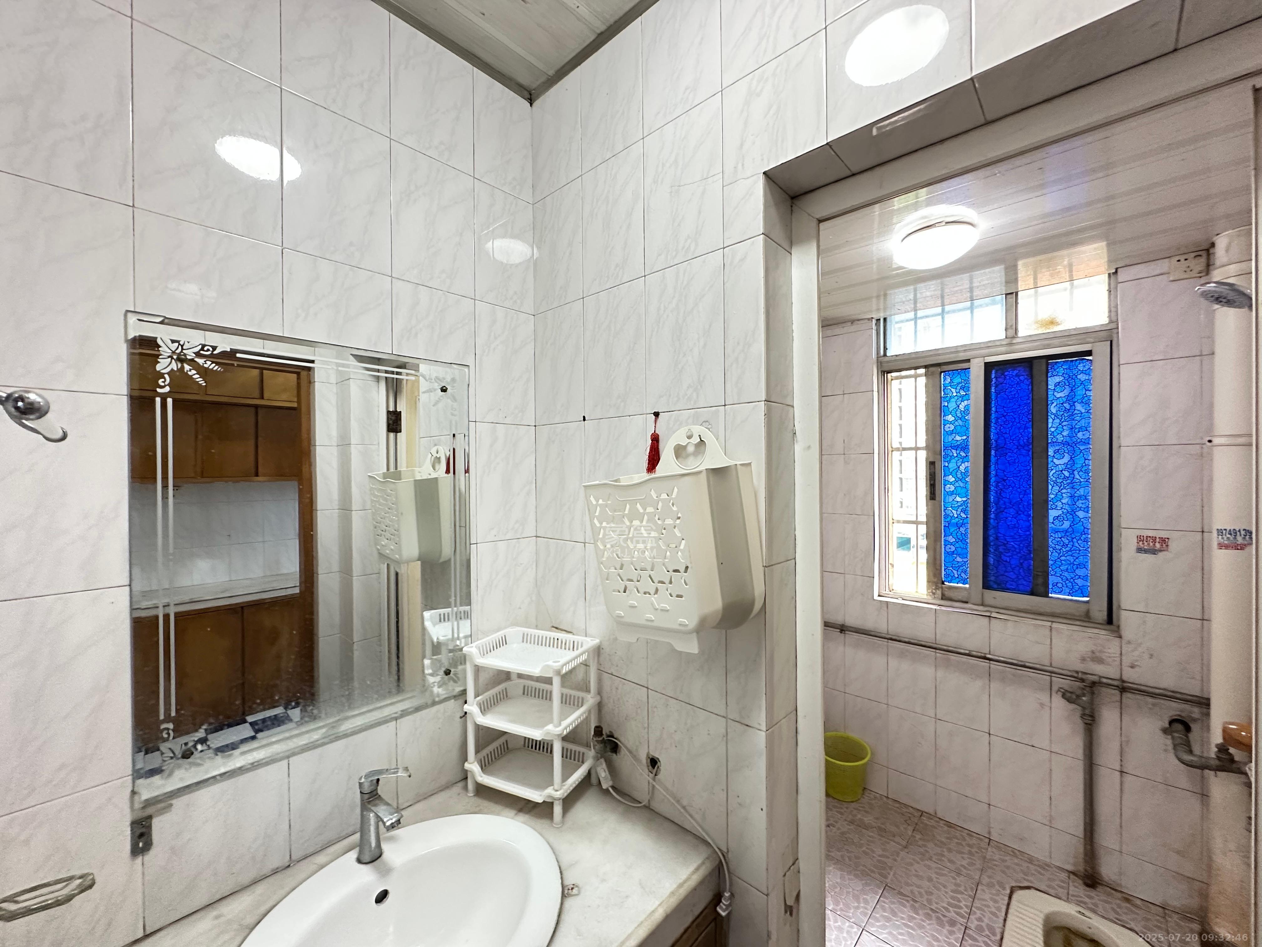 省脑科医院宿舍(康苑小区) 3室2厅1卫 2500.0元/月 省脑科医院宿舍(康苑小区) 3室2厅1卫 2500.0元/月室内图