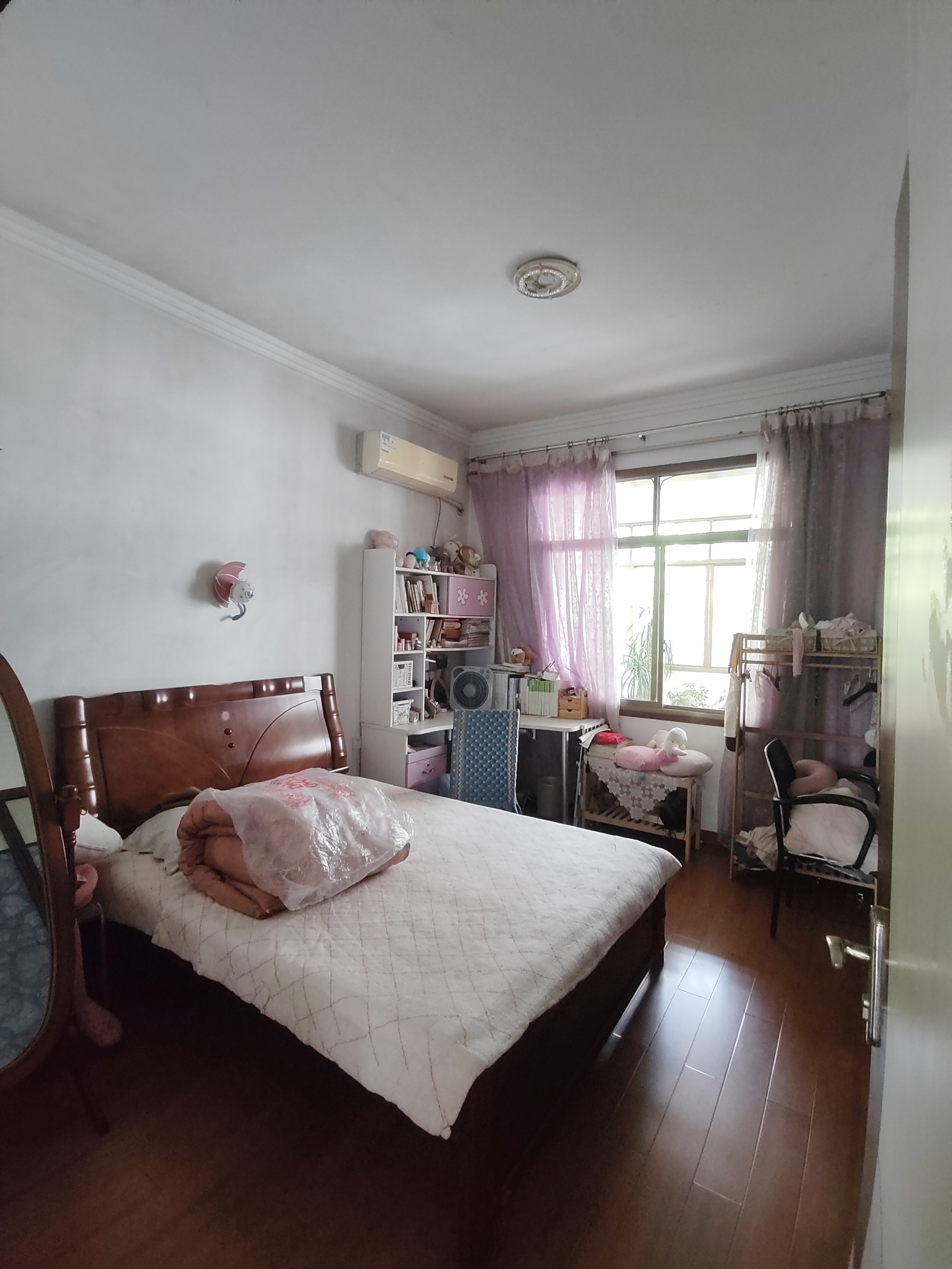 王家小区  1室0厅0卫    600.0元/月