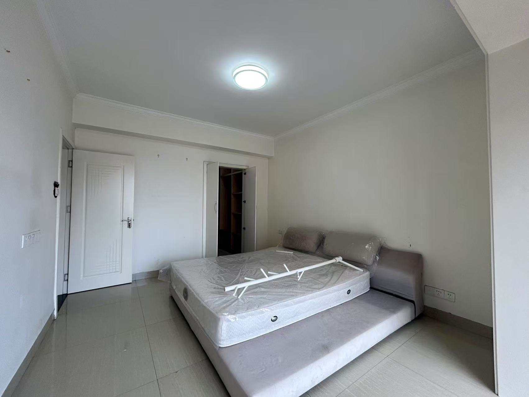 佳兆业金域天下二期 3室2厅2卫 60.00万 佳兆业金域天下二期 3室2厅2卫 60.00万室内图