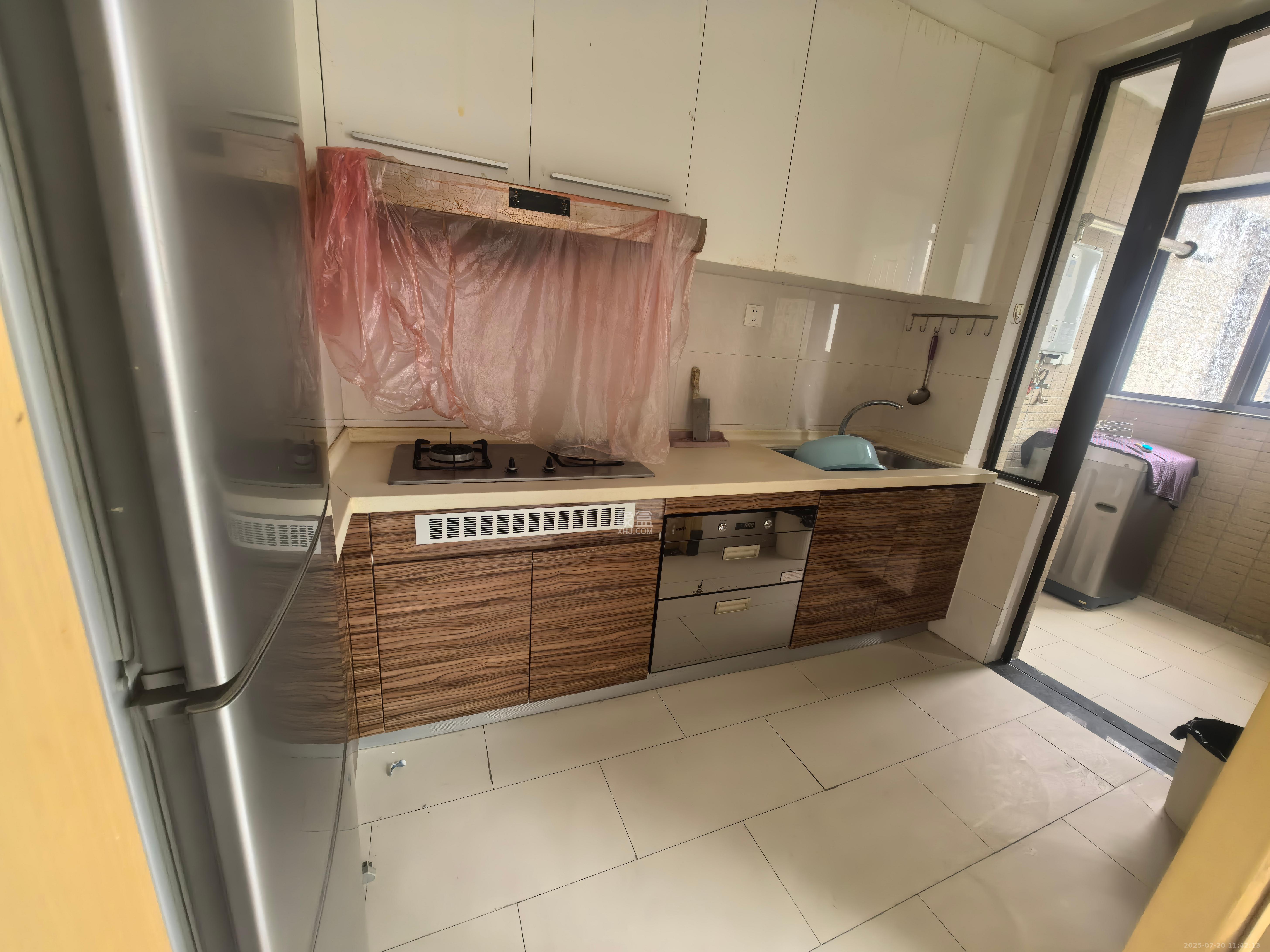 中海国际四期 3室2厅2卫 2200.0元/月 中海国际四期 3室2厅2卫 2200.0元/月室内图