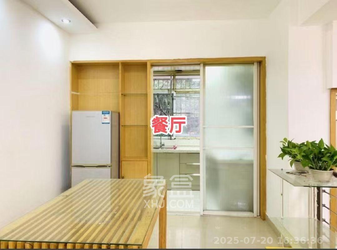 四季美景一、二期 3室2厅2卫 2500.0元/月 四季美景一、二期 3室2厅2卫 2500.0元/月室内图