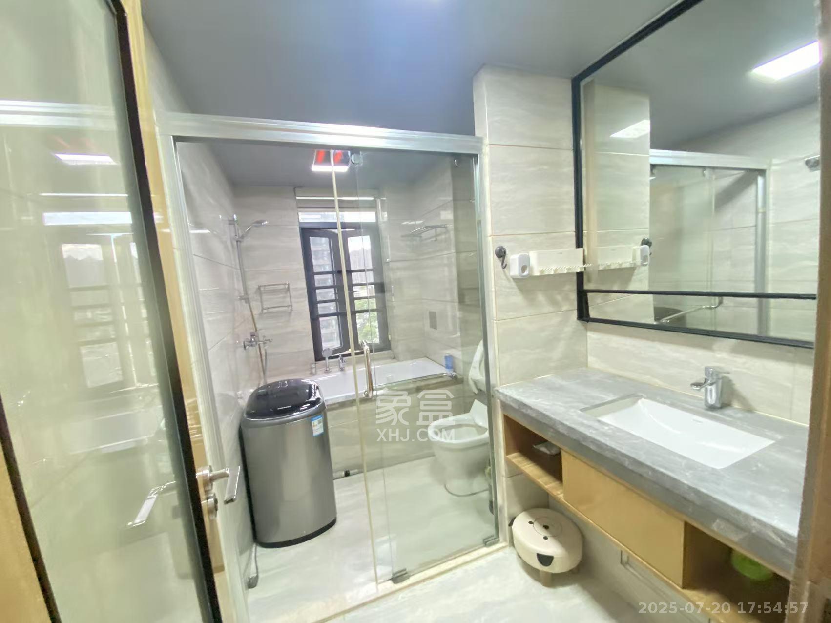 恒伟西雅韵 4室2厅2卫 5800.0元/月 恒伟西雅韵 4室2厅2卫 5800.0元/月室内图