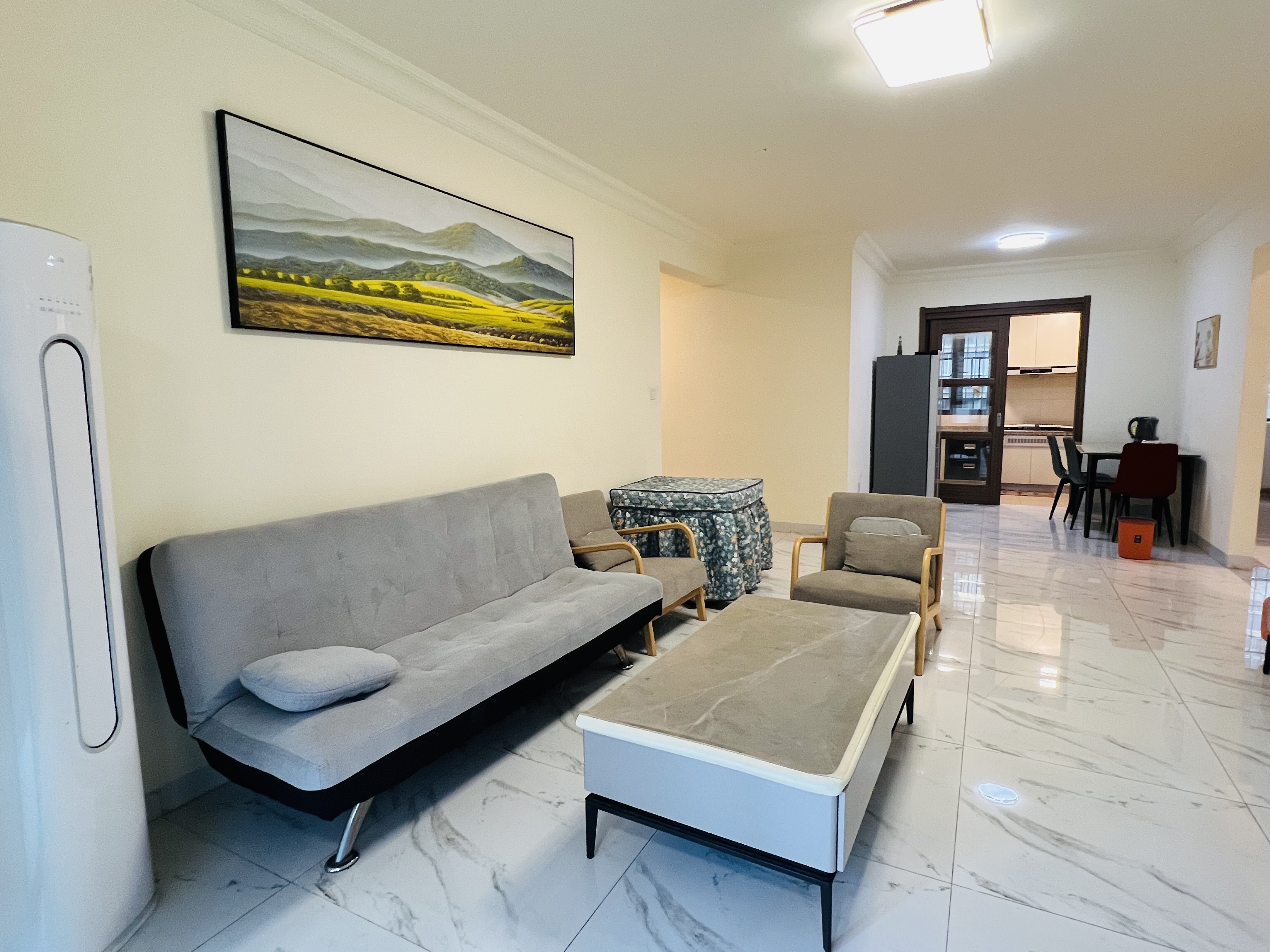 碧桂园 3室2厅2卫 1800.0元/月 碧桂园 3室2厅2卫 1800.0元/月室内图