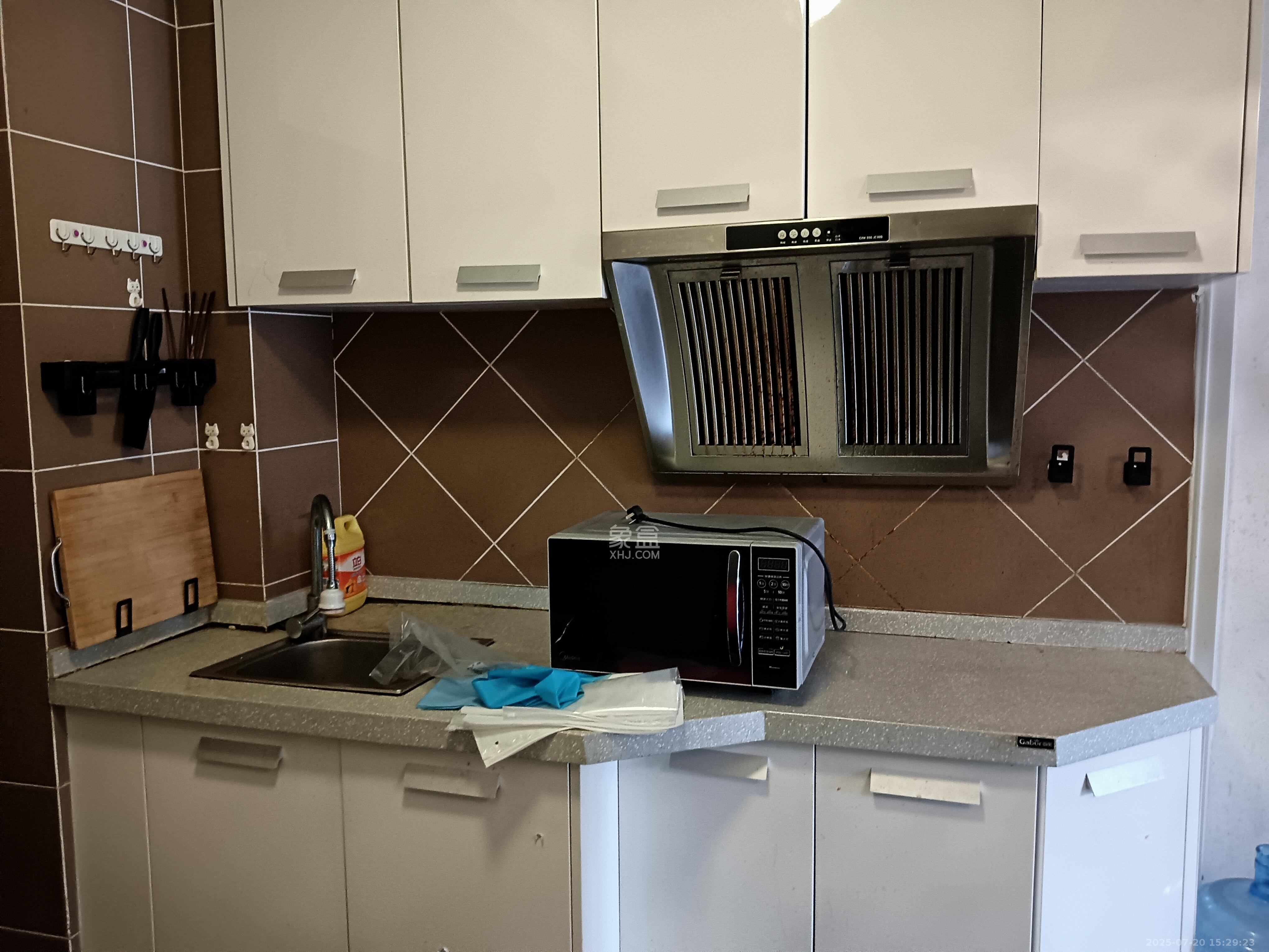 时代星城 1室1厅1卫 1000.0元/月 时代星城 1室1厅1卫 1000.0元/月室内图