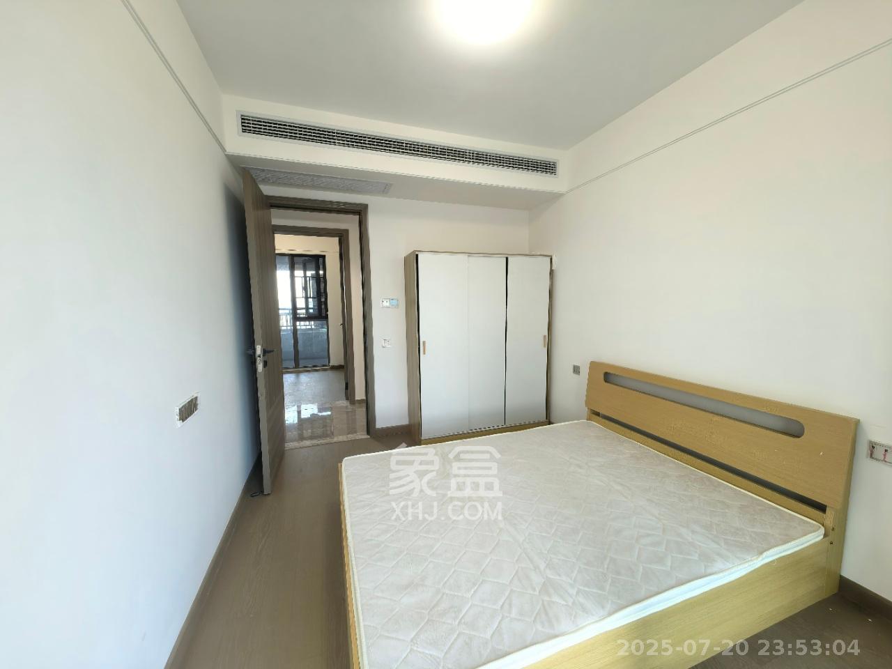 阳光城翡丽云邸  3室2厅2卫   2300.00元/月室内图