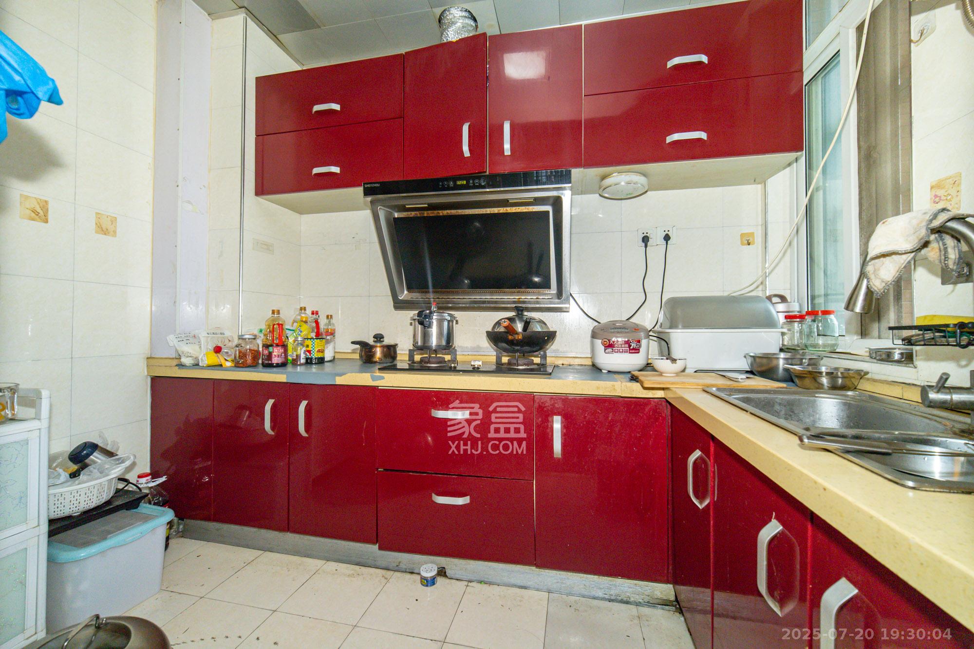 楚天世纪城东苑 2室2厅1卫 49.8万 楚天世纪城东苑 2室2厅1卫 49.8万厨房