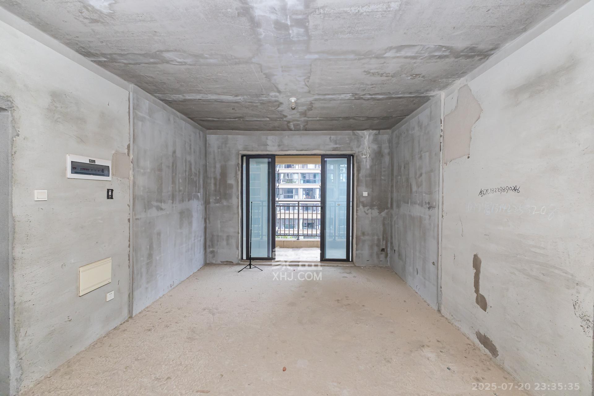 勤诚达境界城  4室2厅2卫    103.0万 勤诚达境界城  4室2厅2卫    103.0万