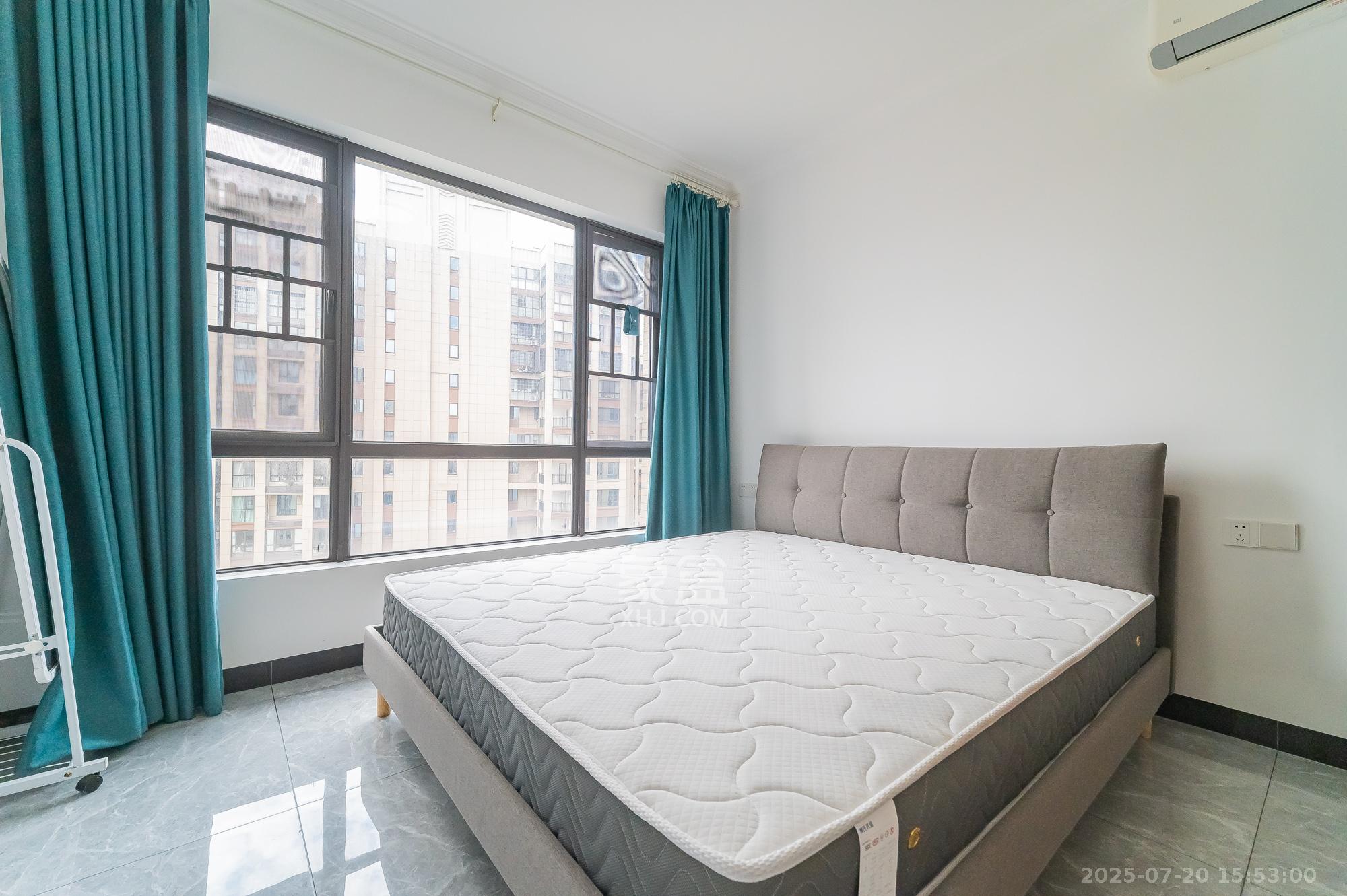 国泰九龙湾  2室2厅1卫    63.8万 国泰九龙湾  2室2厅1卫    63.8万卧室