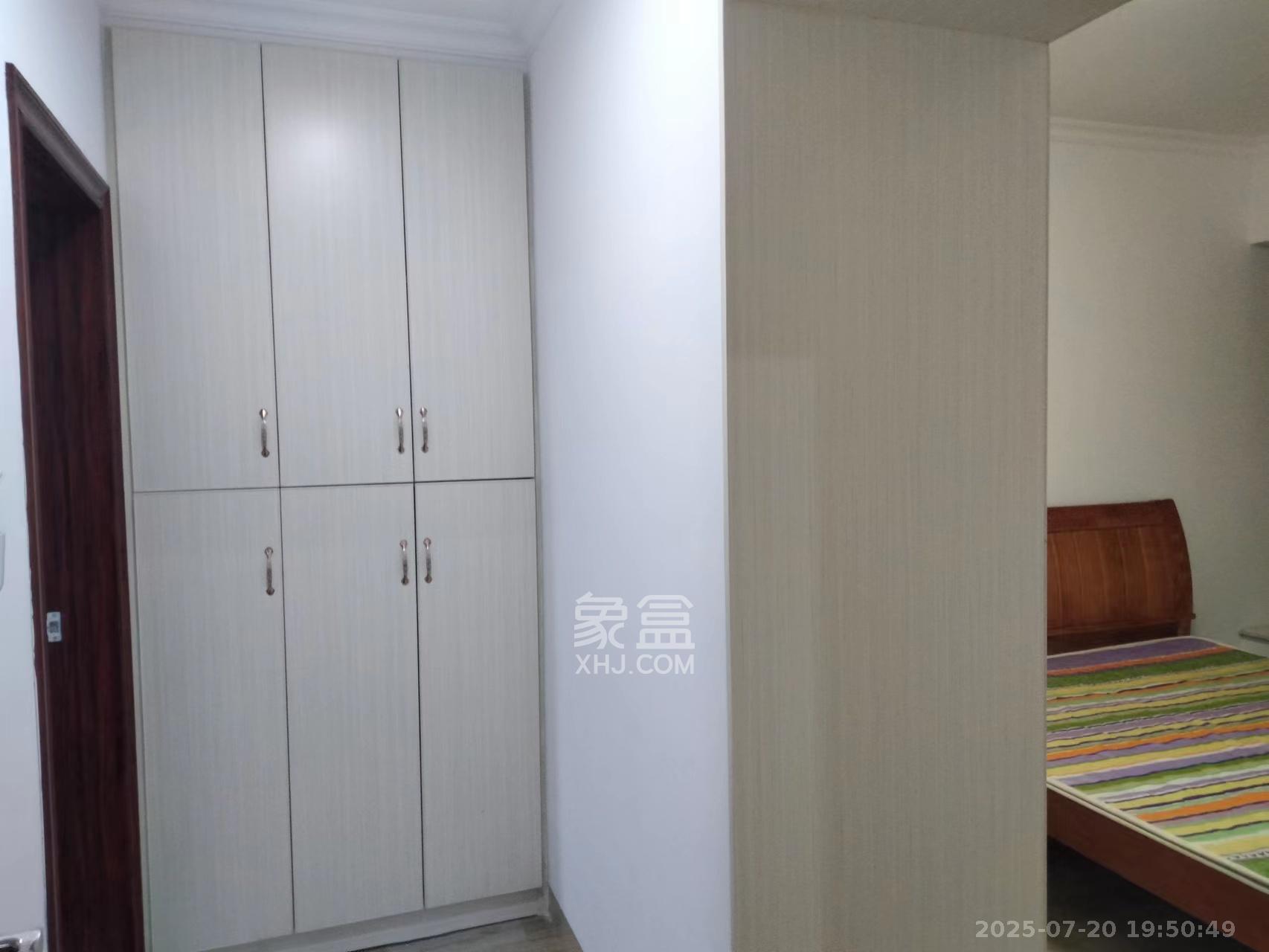 中建芙蓉嘉苑 3室2厅2卫 2100.0元/月 中建芙蓉嘉苑 3室2厅2卫 2100.0元/月室内图